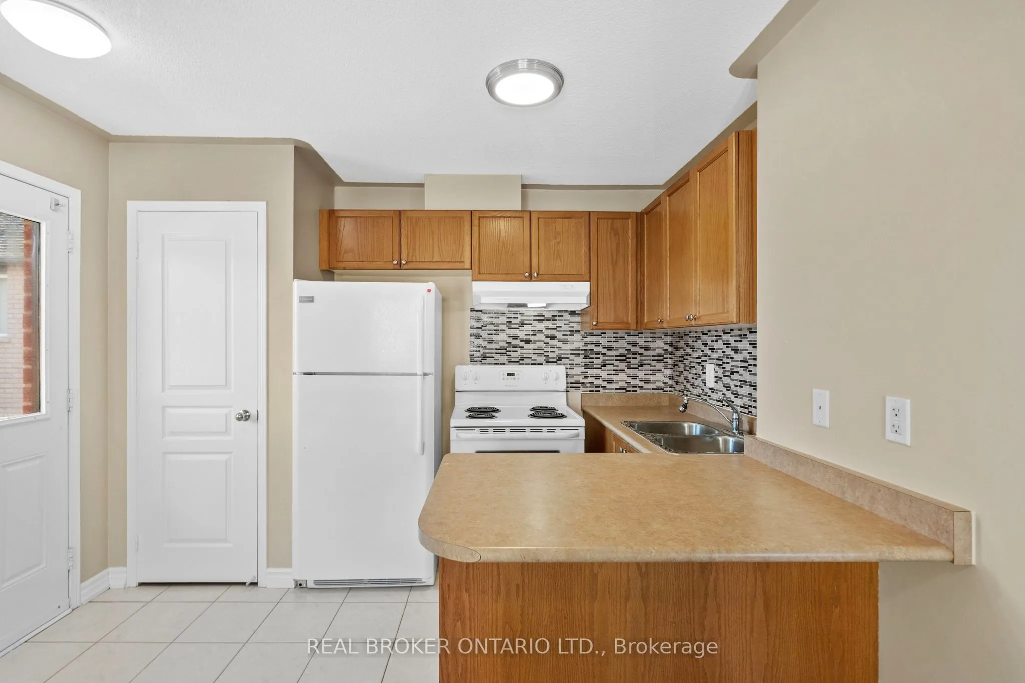496 White's Hill Avenue, #Rear