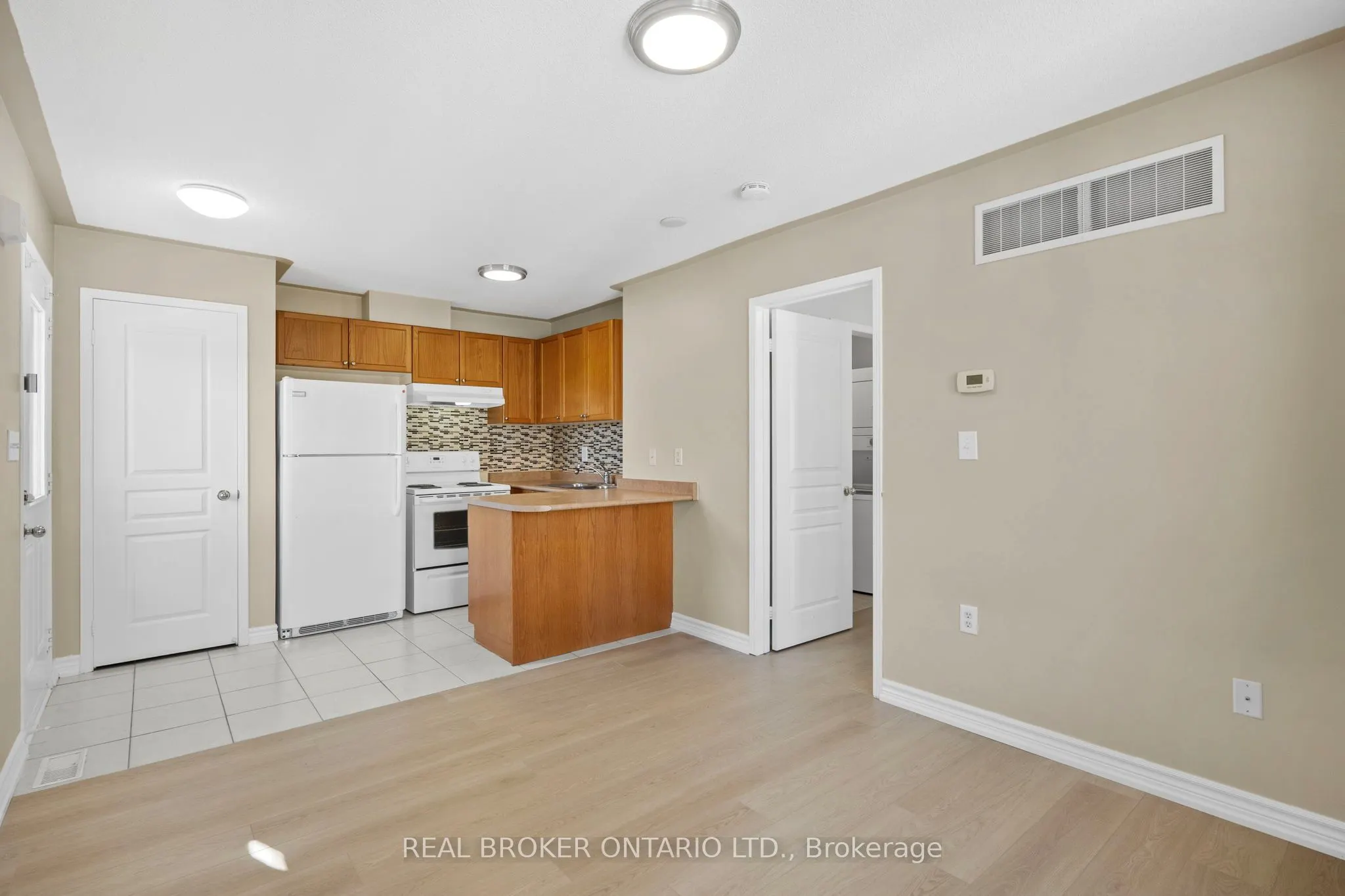 496 White's Hill Avenue, #Rear