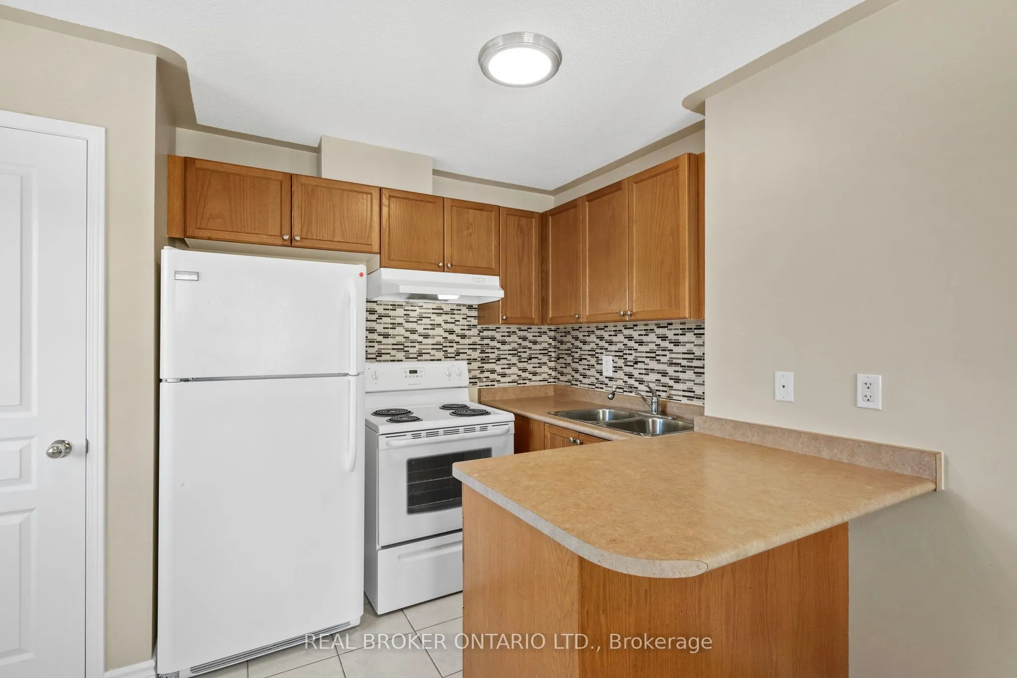 496 White's Hill Avenue, #Rear