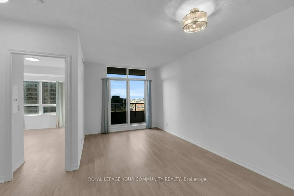 9235 Jane Street, #707