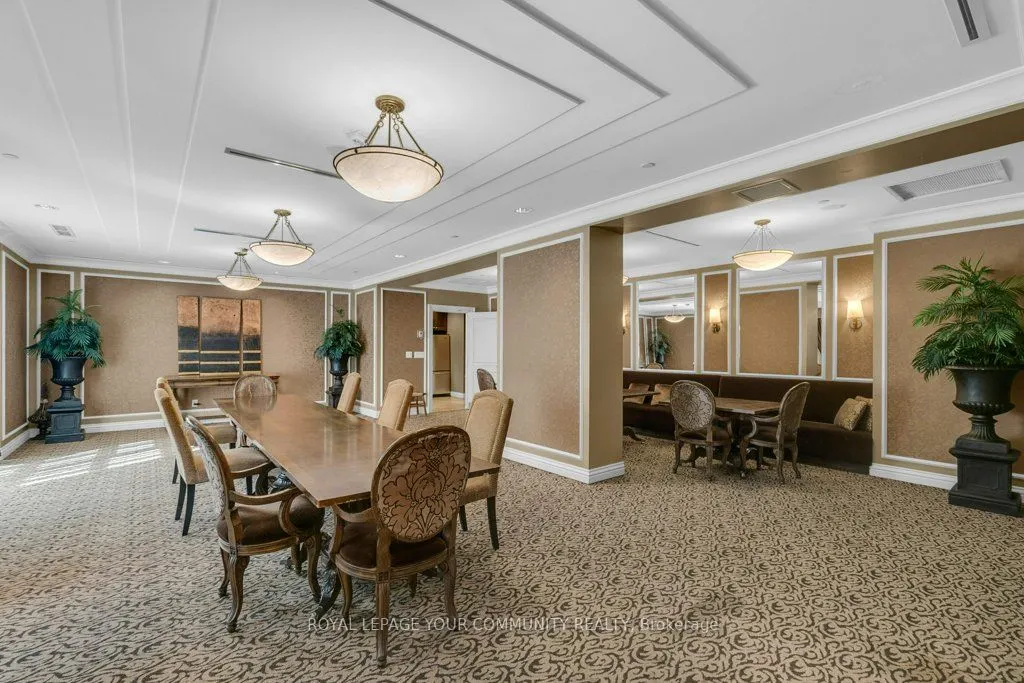 9235 Jane Street, #707