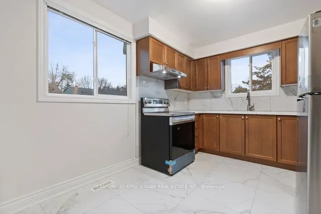 37 New Port Way, #71