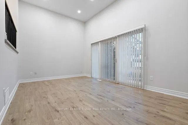37 New Port Way, #71