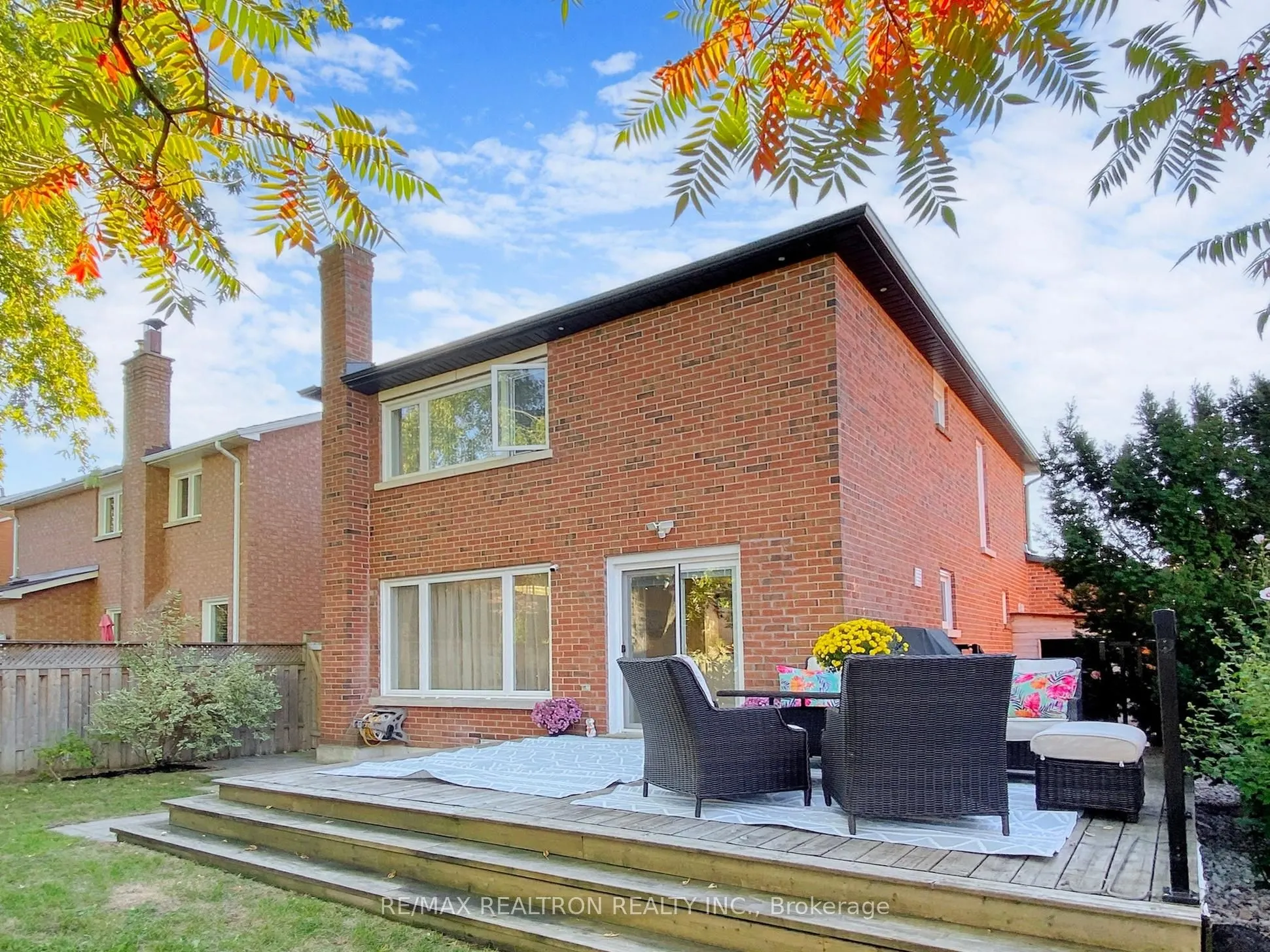 315 Waterside Crescent