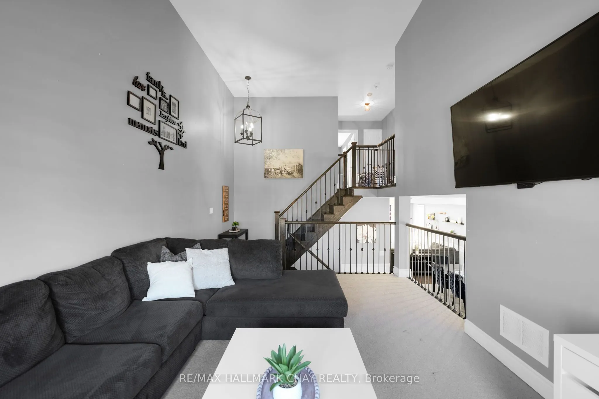 38 Sydie Lane