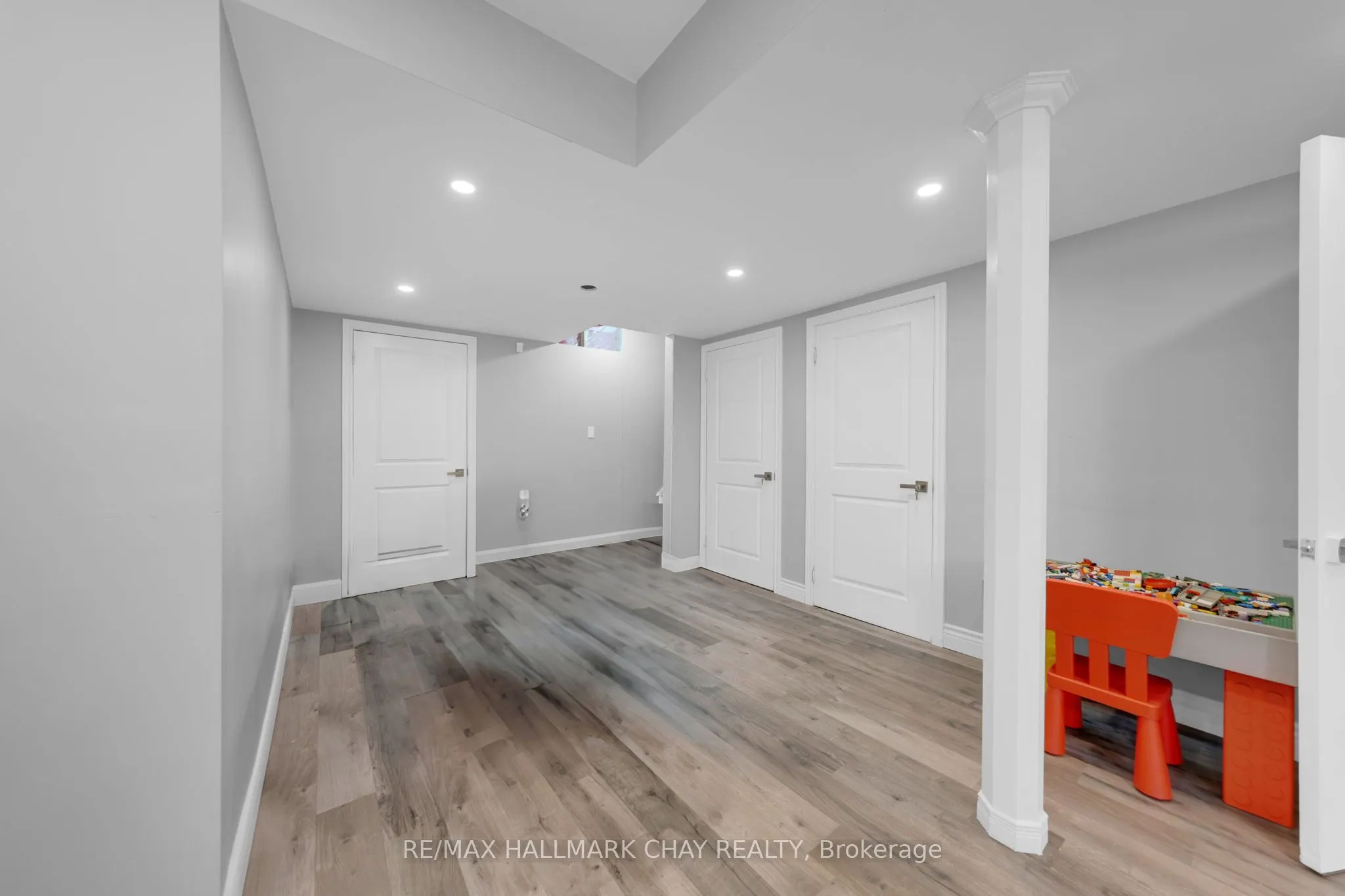 38 Sydie Lane