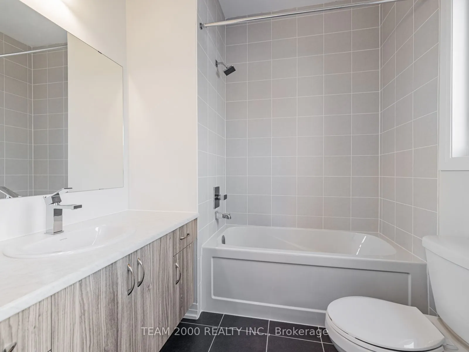 220 Dissette Street, #11