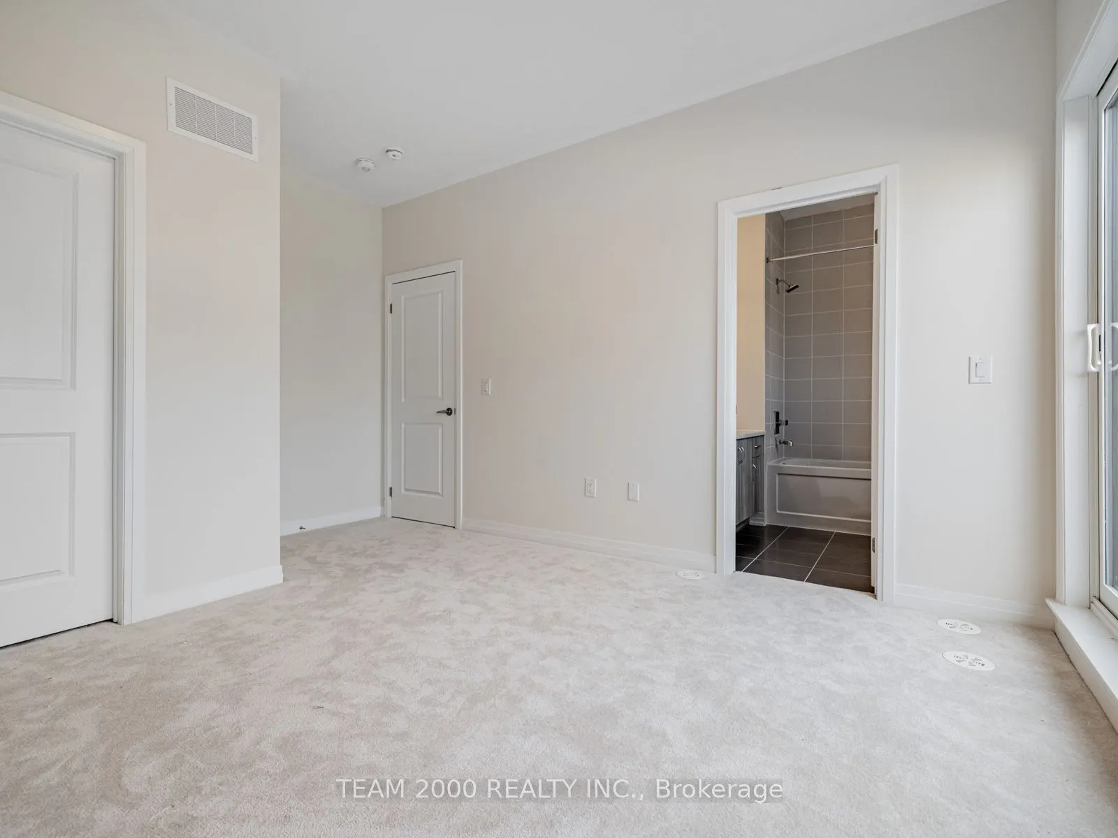 220 Dissette Street, #11