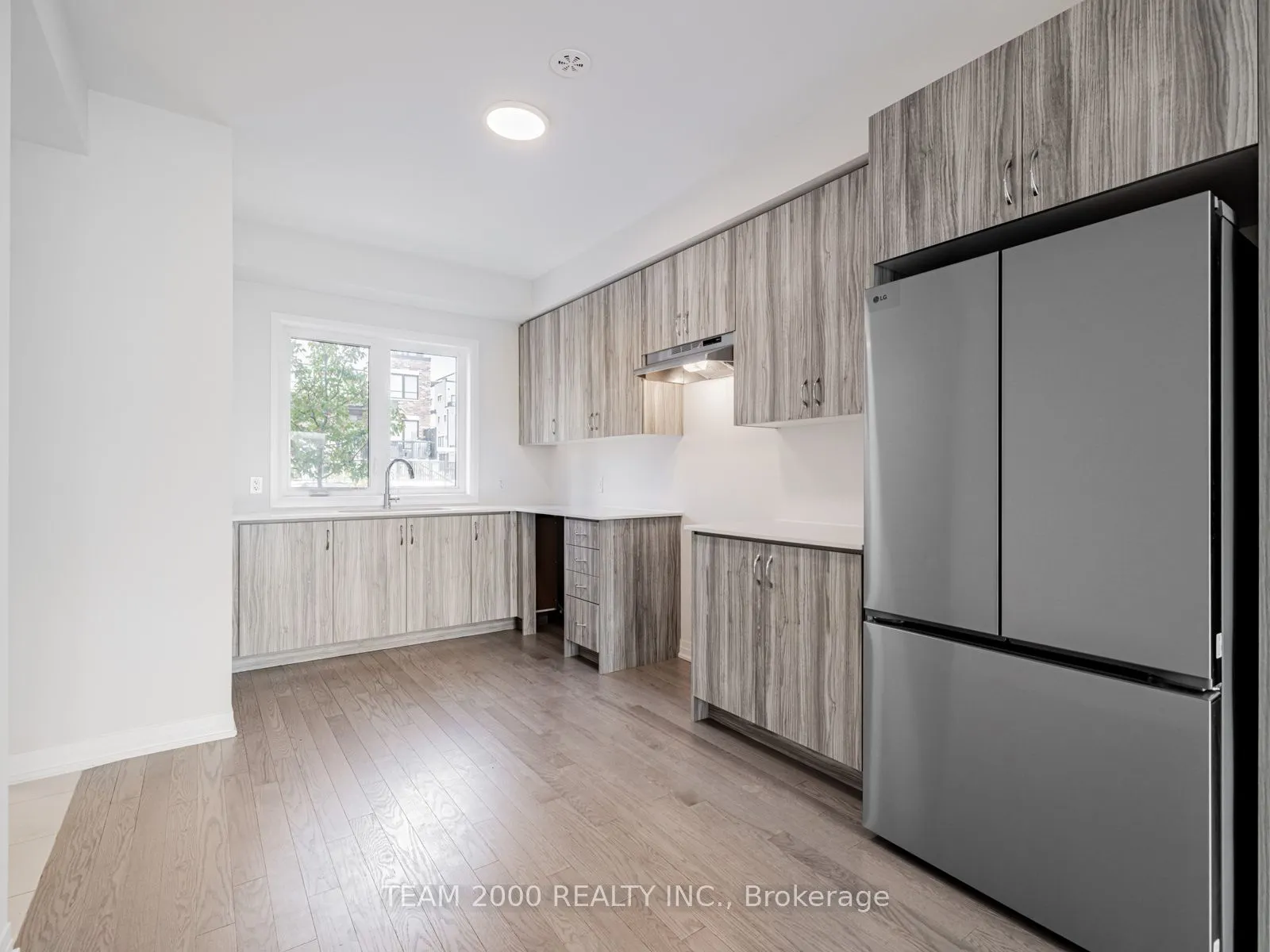 220 Dissette Street, #11