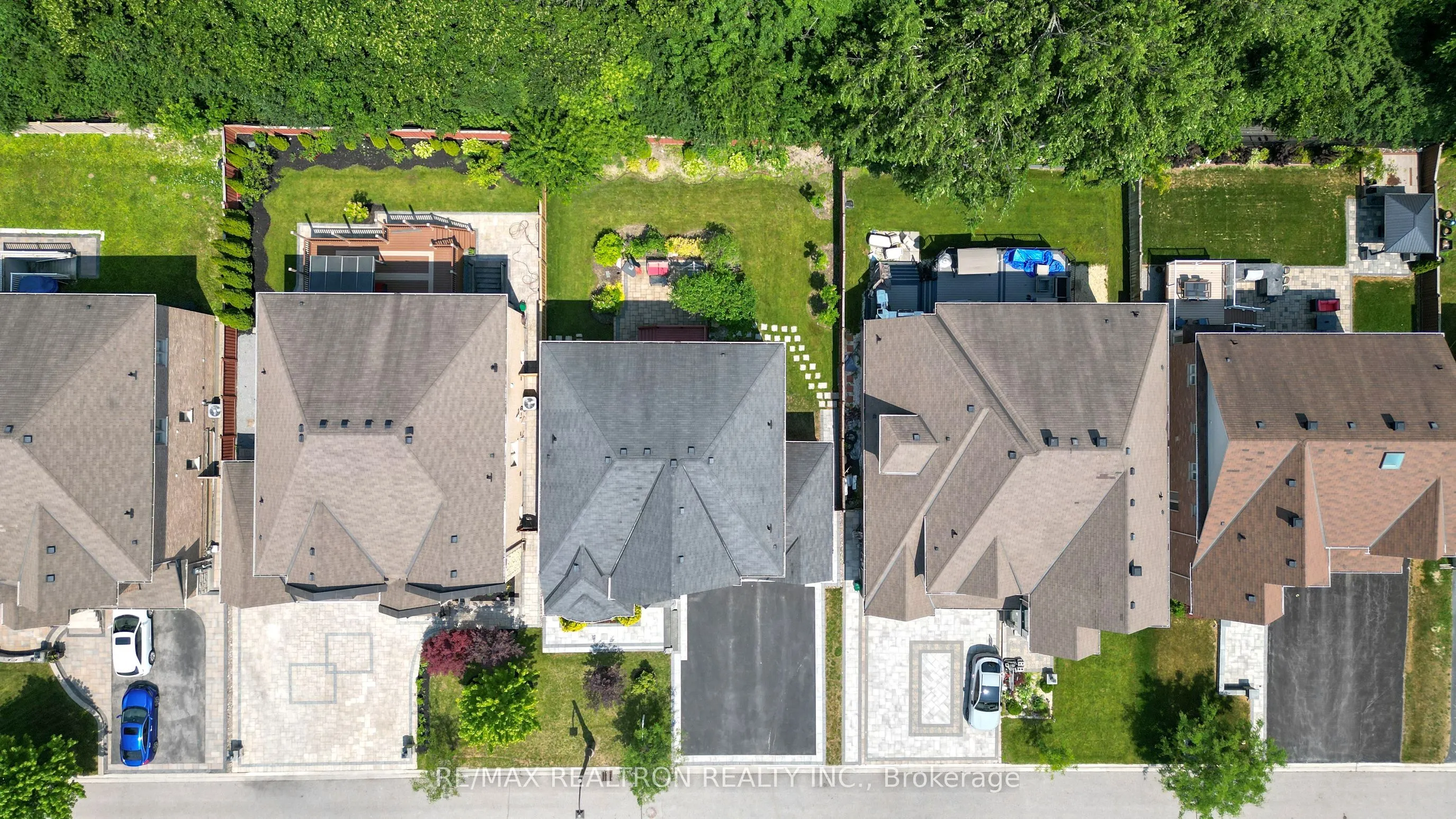 114 Greenforest Grove