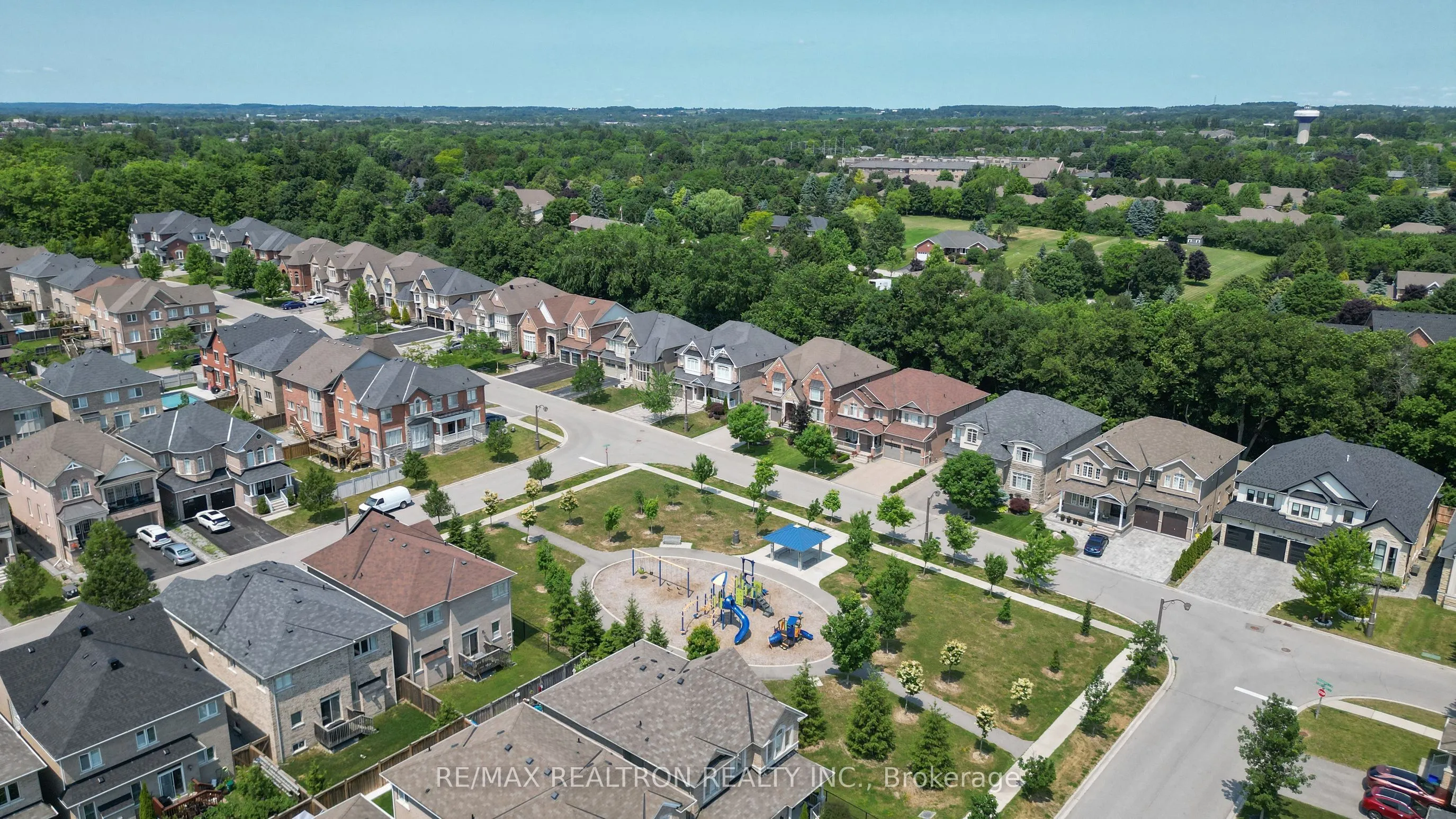 114 Greenforest Grove