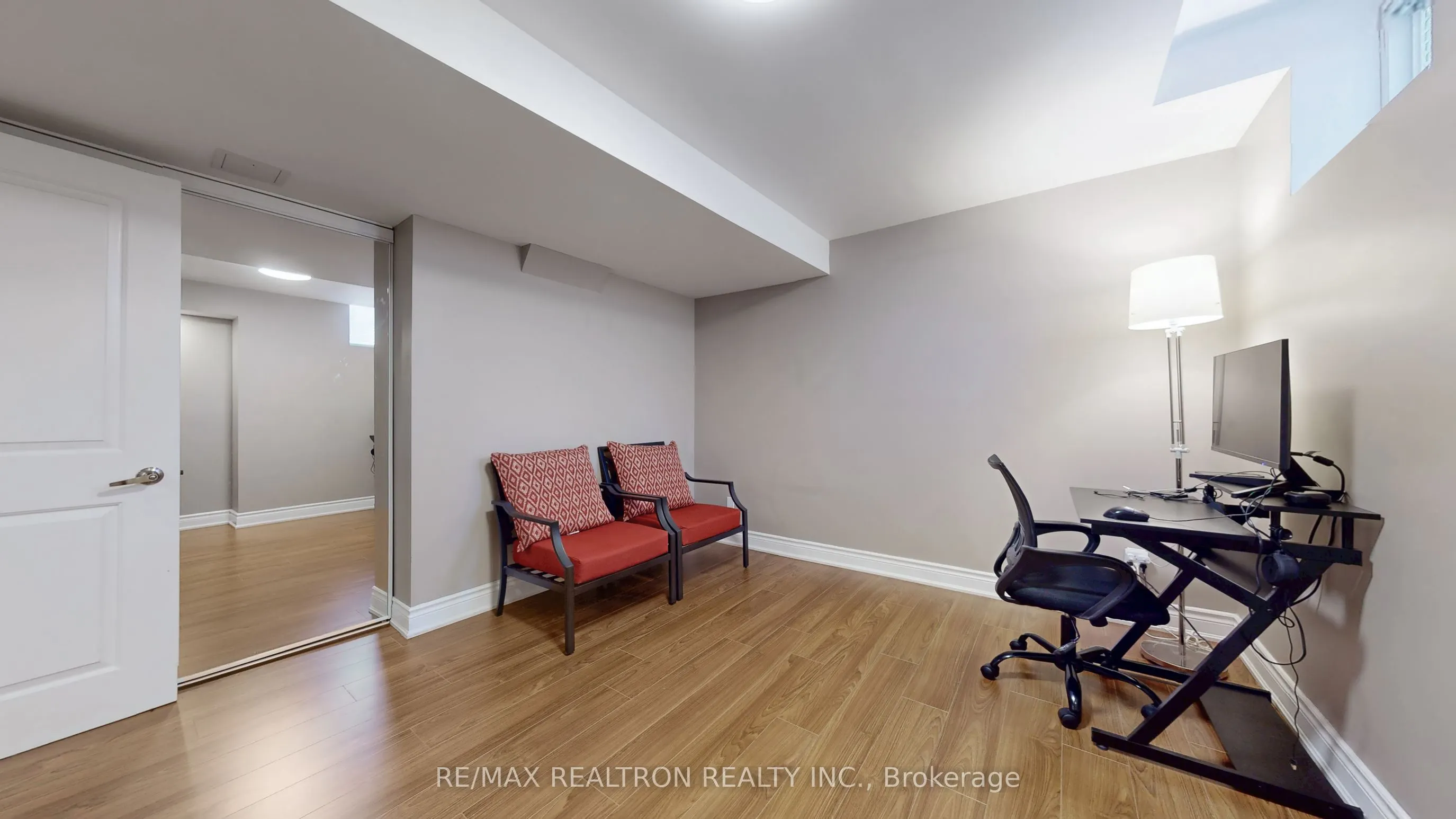 114 Greenforest Grove