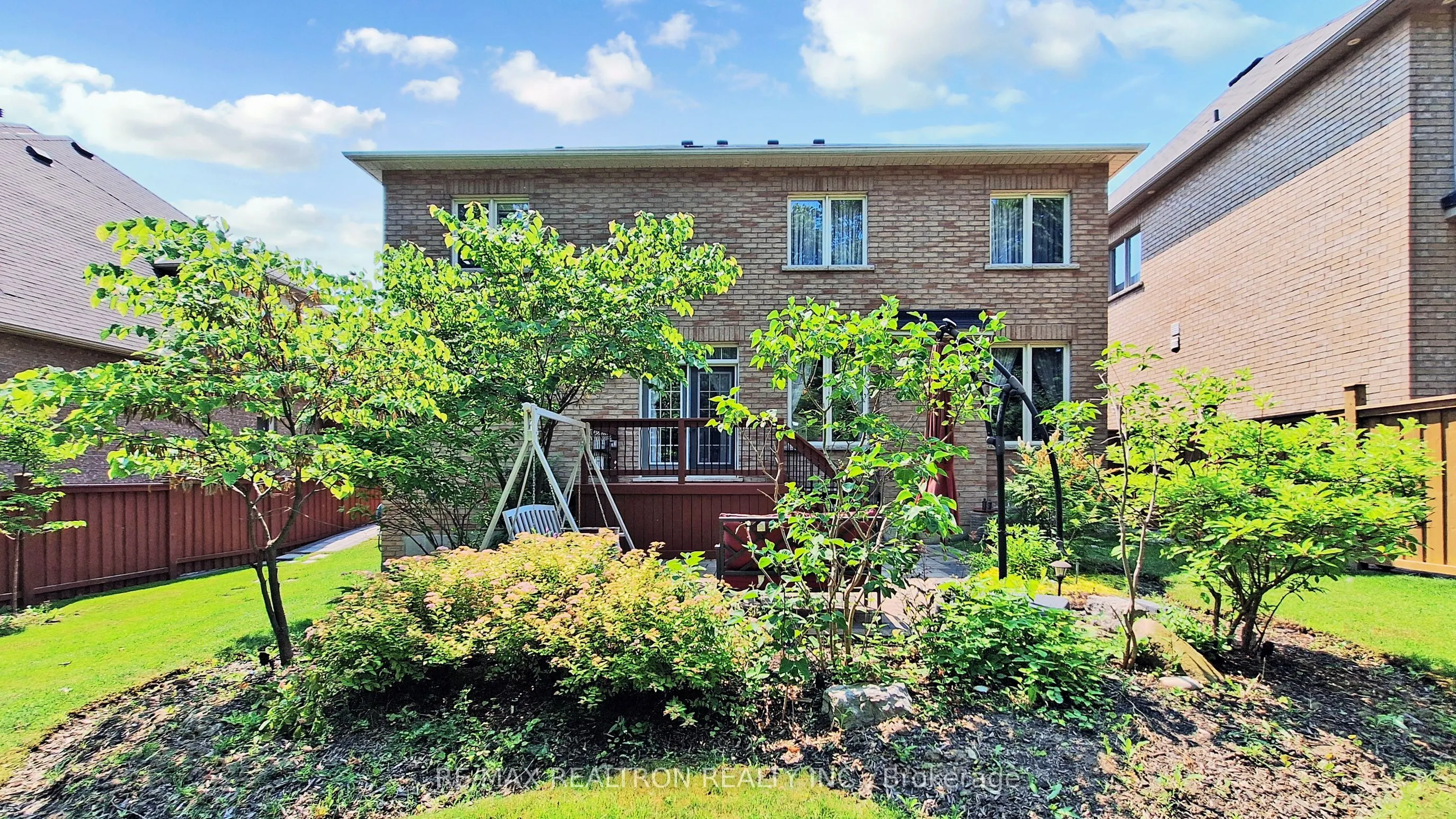 114 Greenforest Grove
