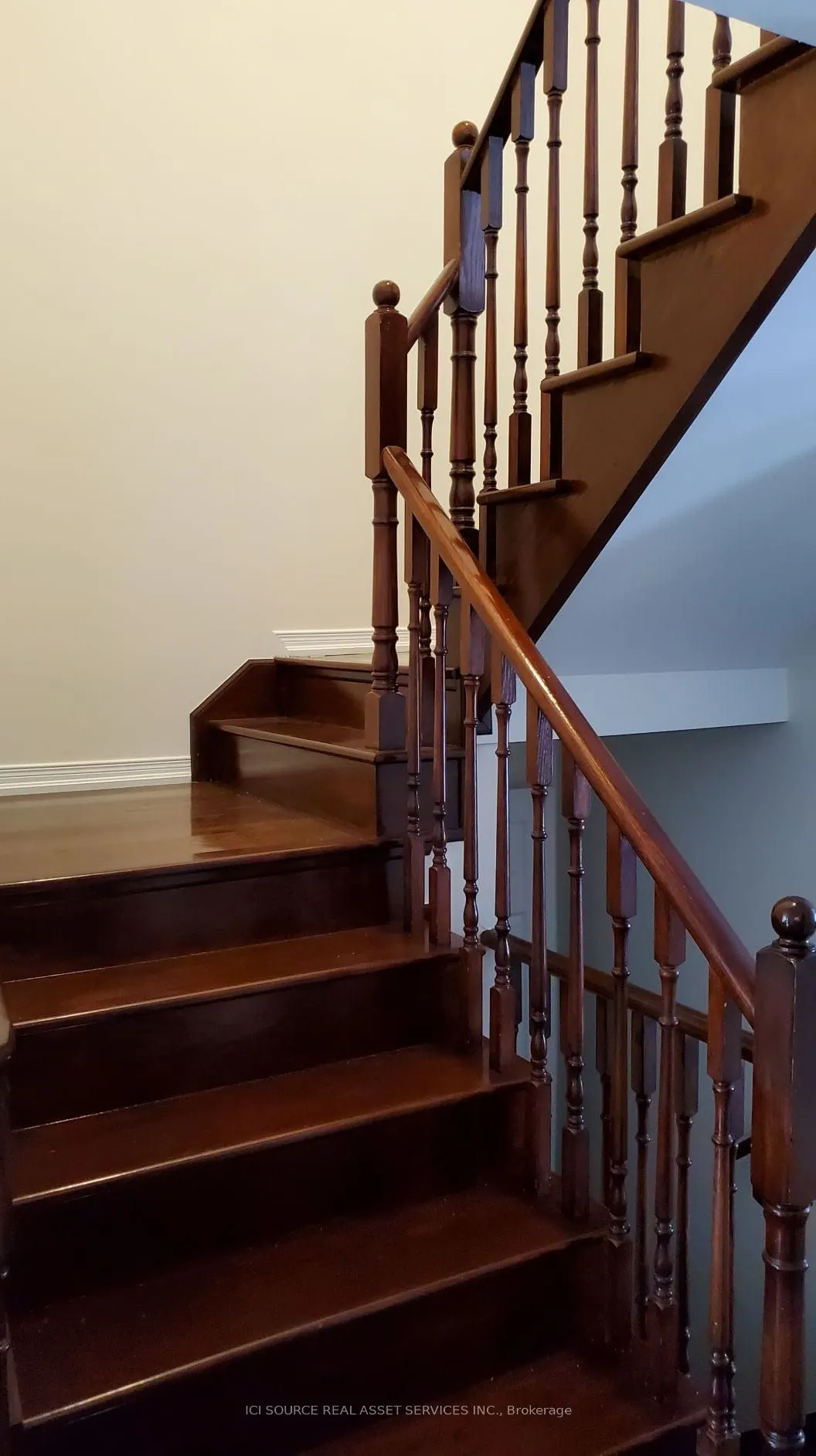 11 Levellands Crescent