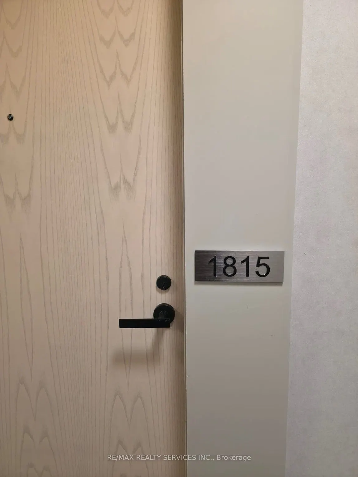 28 Interchange Way, #1815