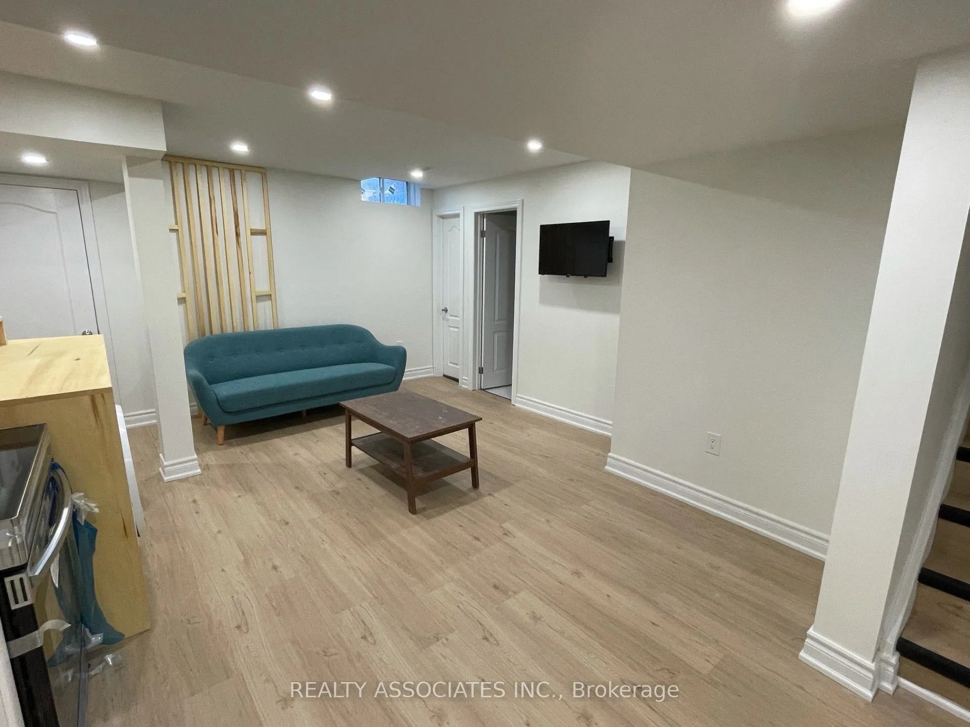 35 Vettese Court, #(Basement)