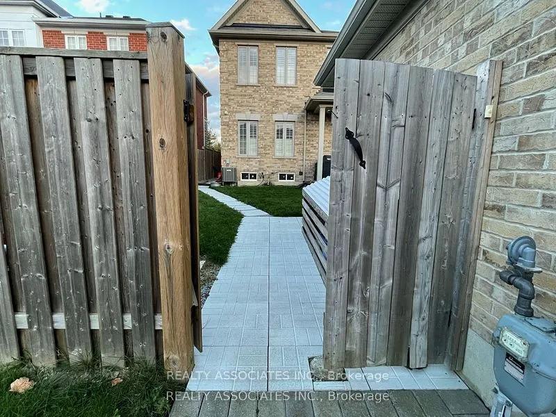 35 Vettese Court, #(Basement)