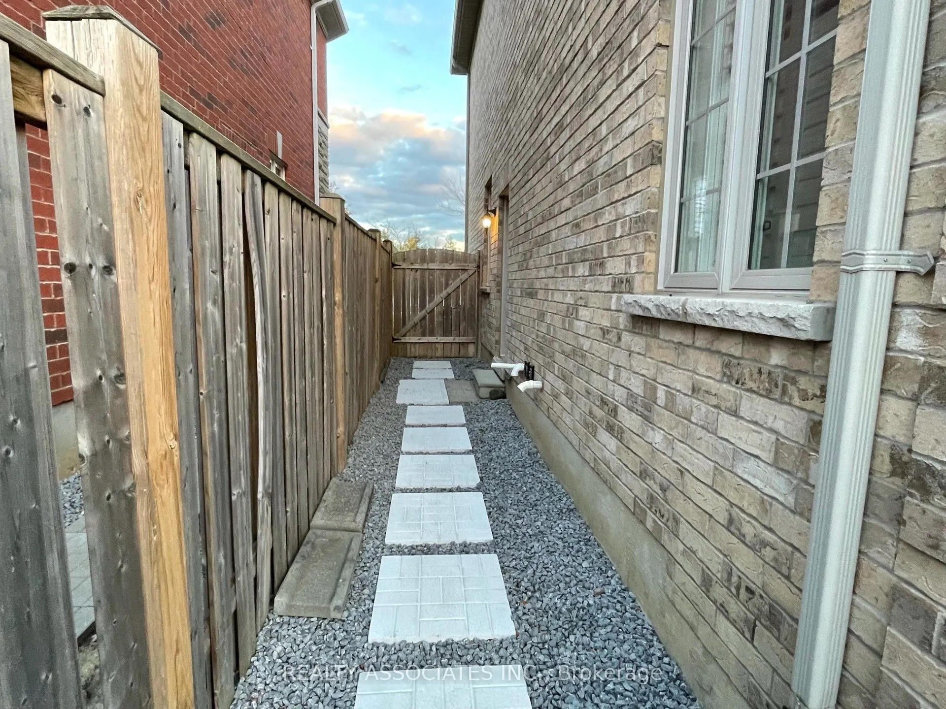 35 Vettese Court, #(Basement)
