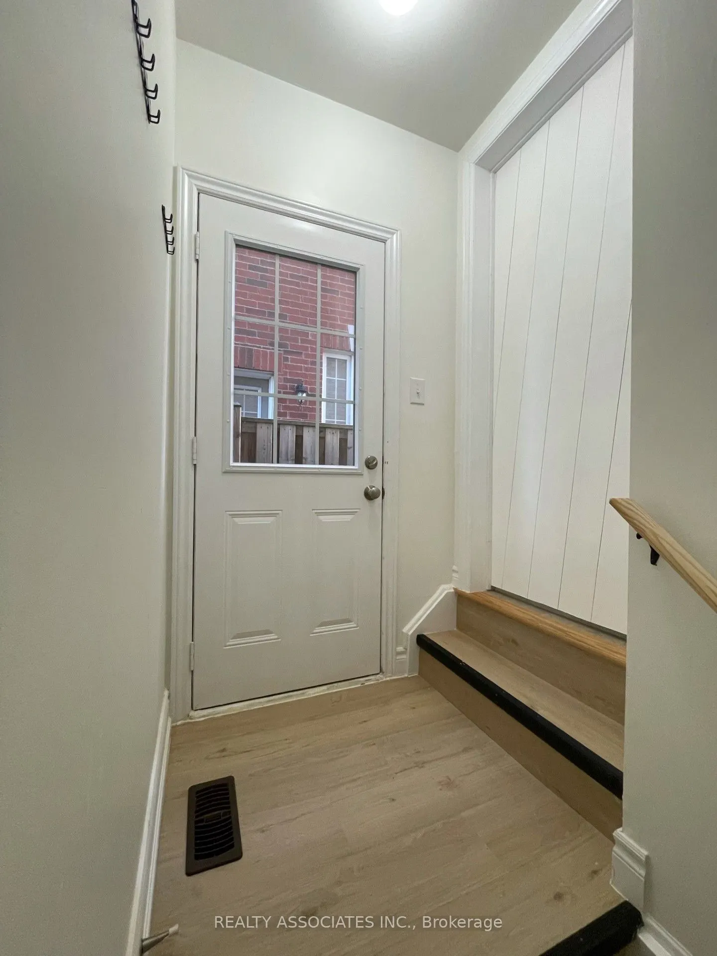 35 Vettese Court, #(Basement)