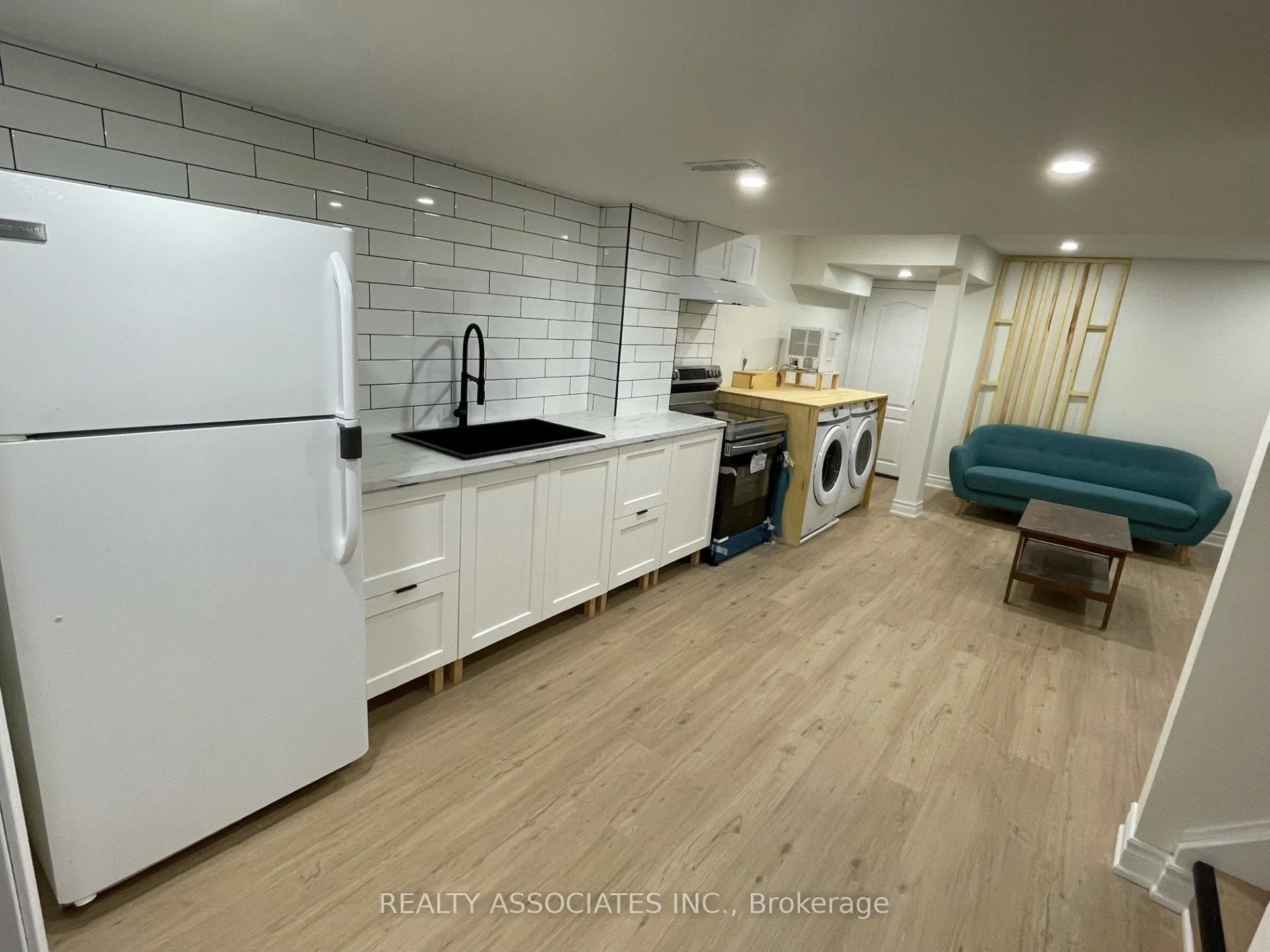 35 Vettese Court, #(Basement)
