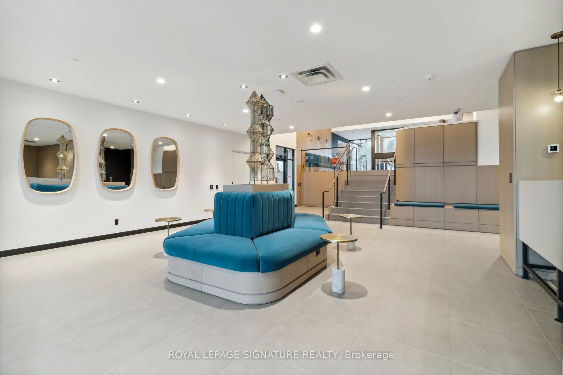 8 Beverley Glen Boulevard, #623