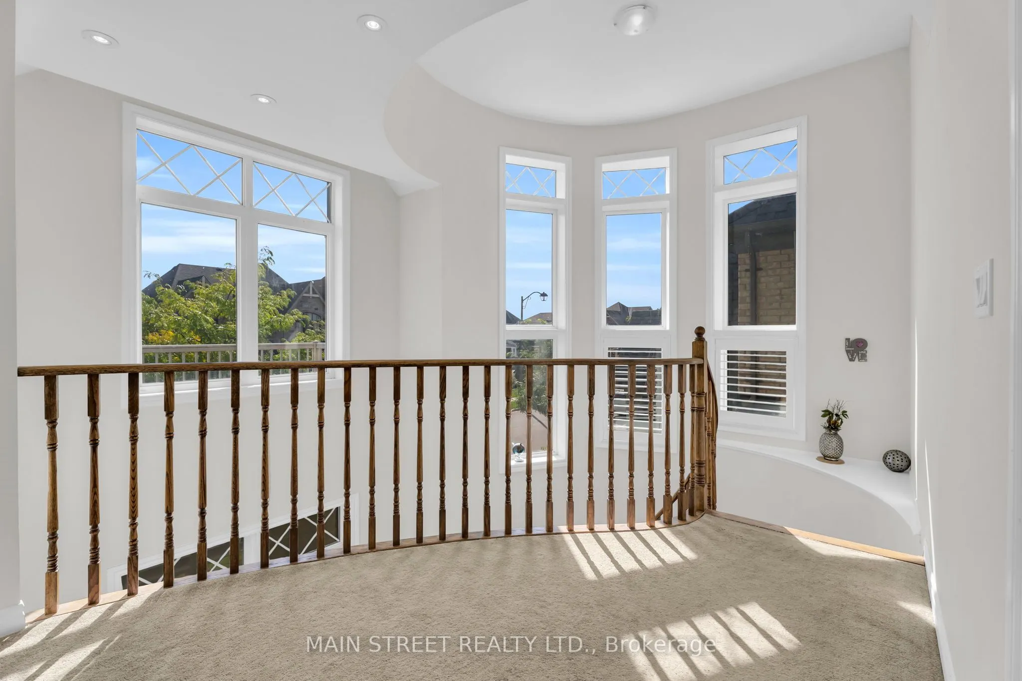 6 Leaden Hall Drive