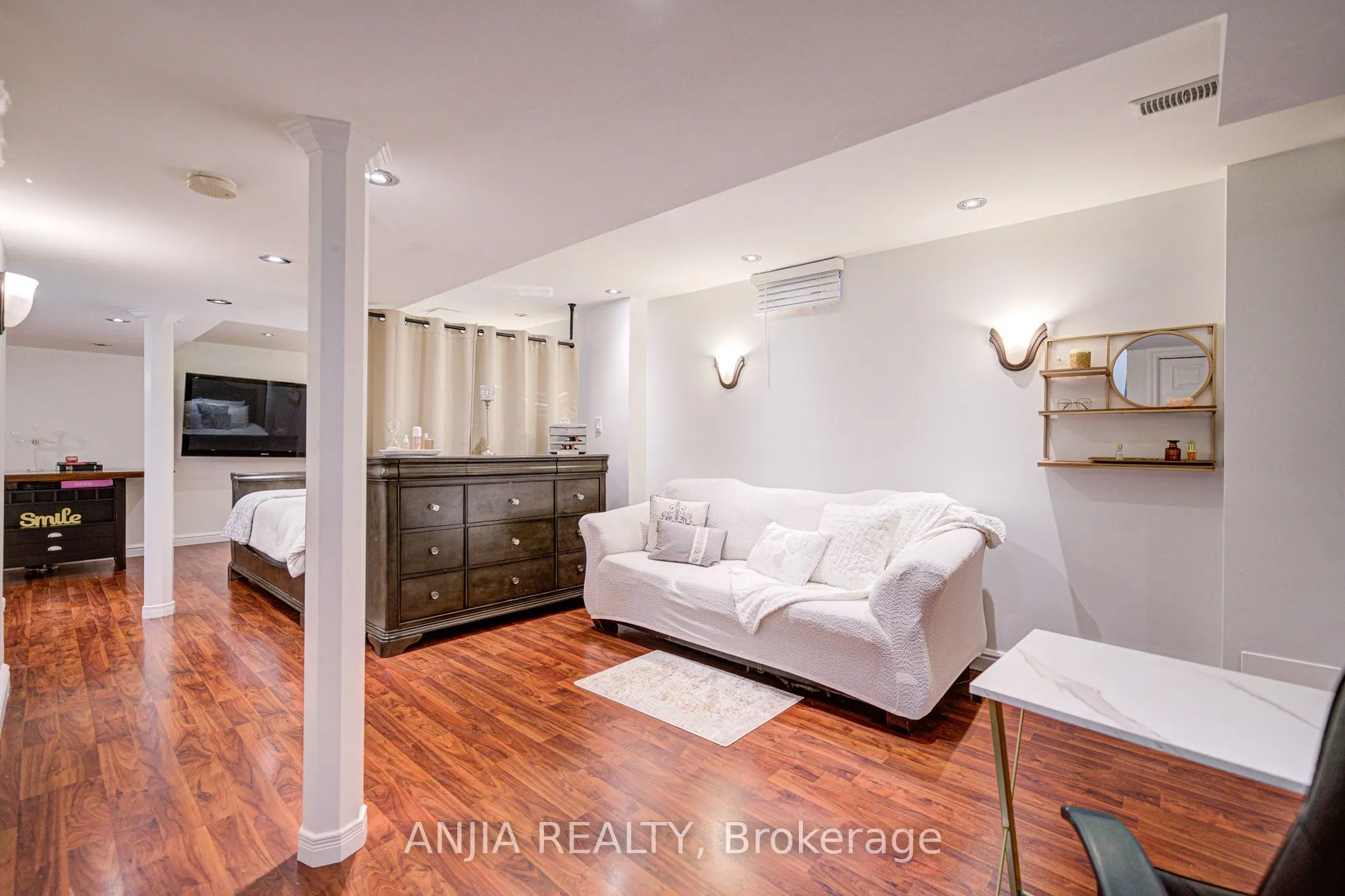 97 Blackthorn Drive