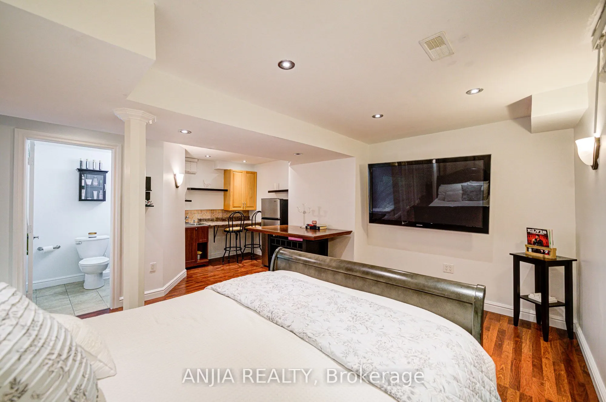 97 Blackthorn Drive