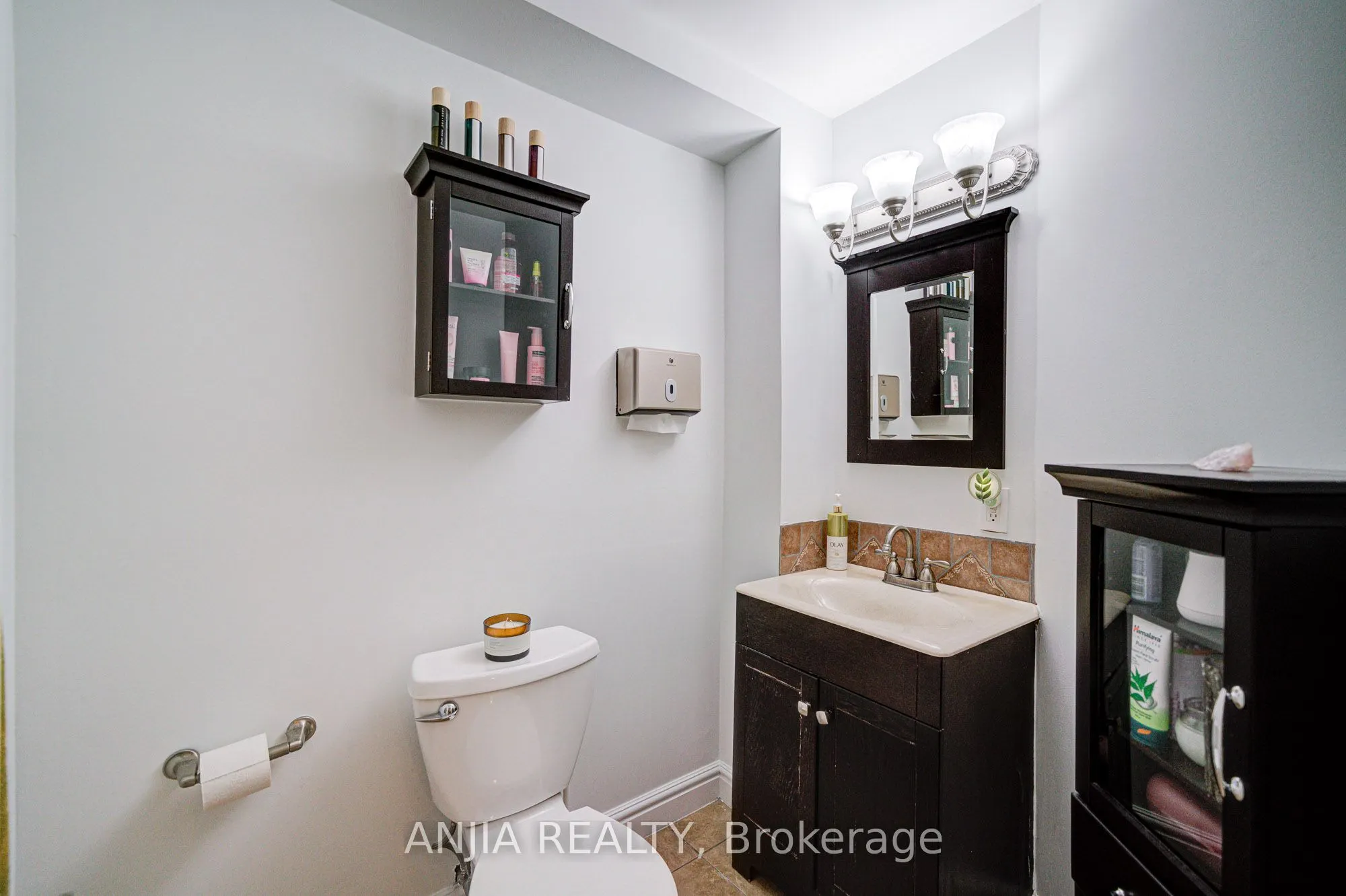 97 Blackthorn Drive