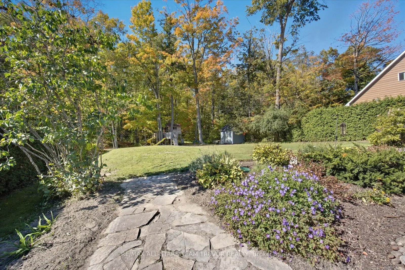 28 Virginia Boulevard
