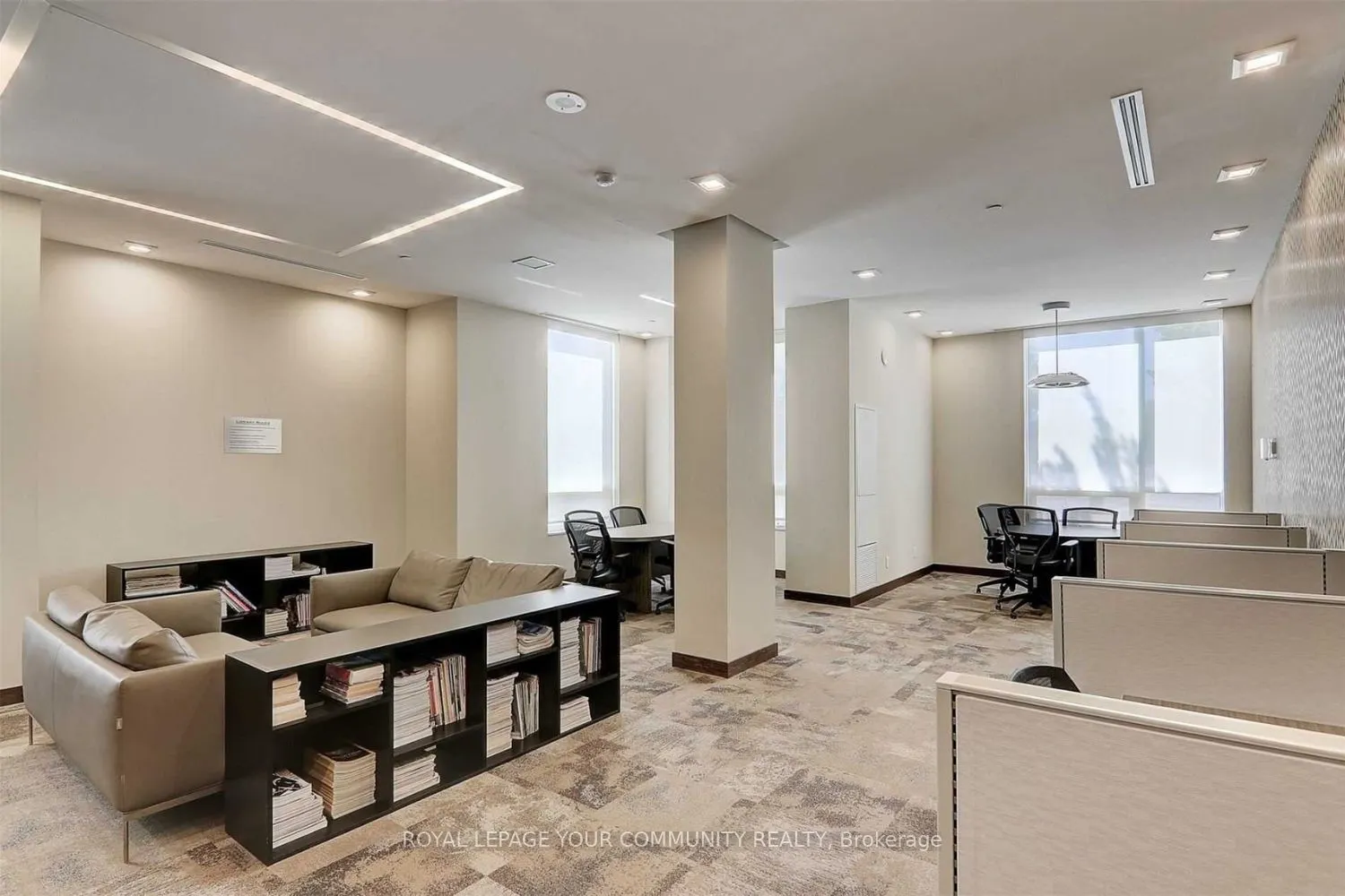 1 Uptown Drive, #202