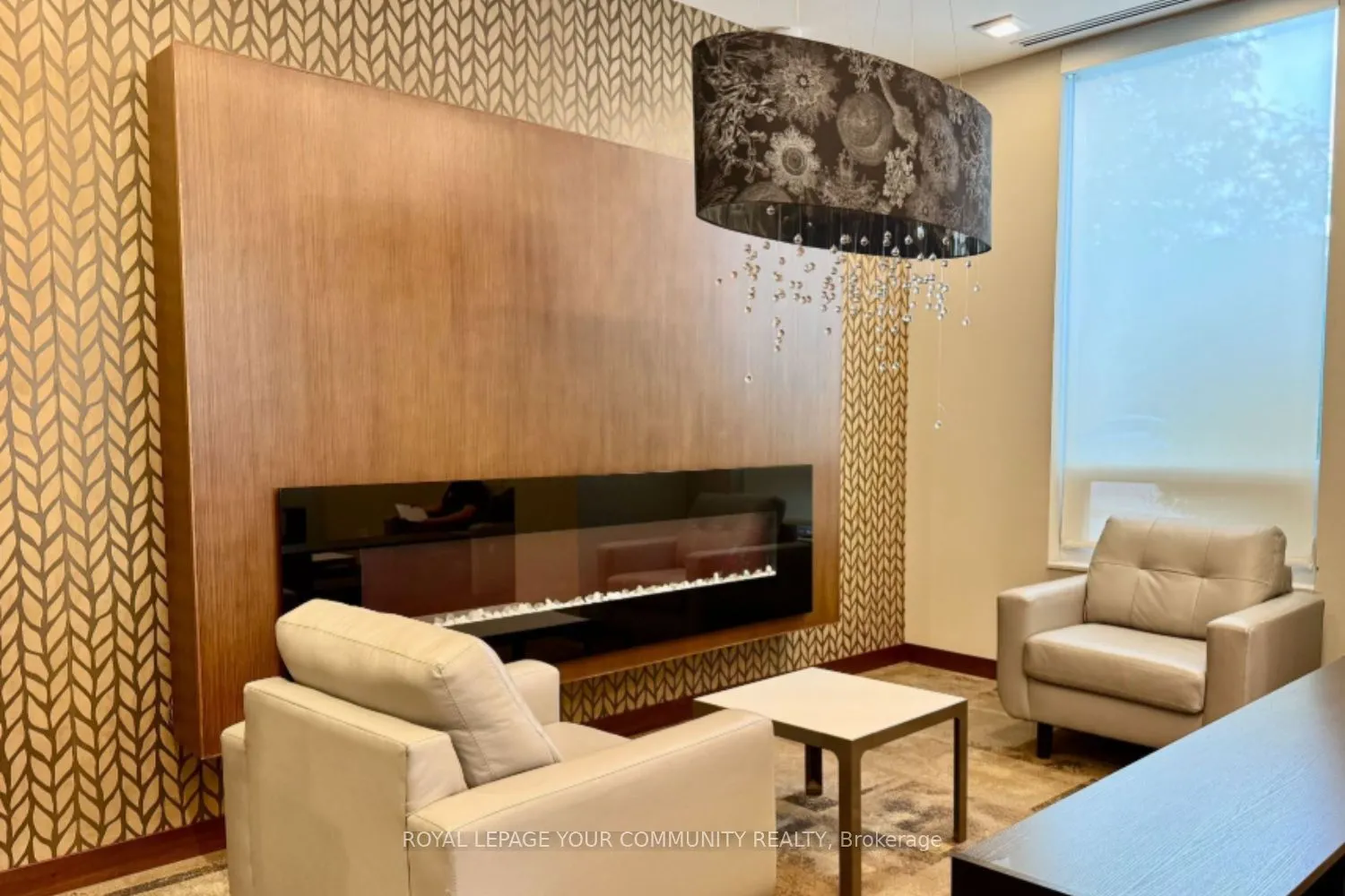 1 Uptown Drive, #202