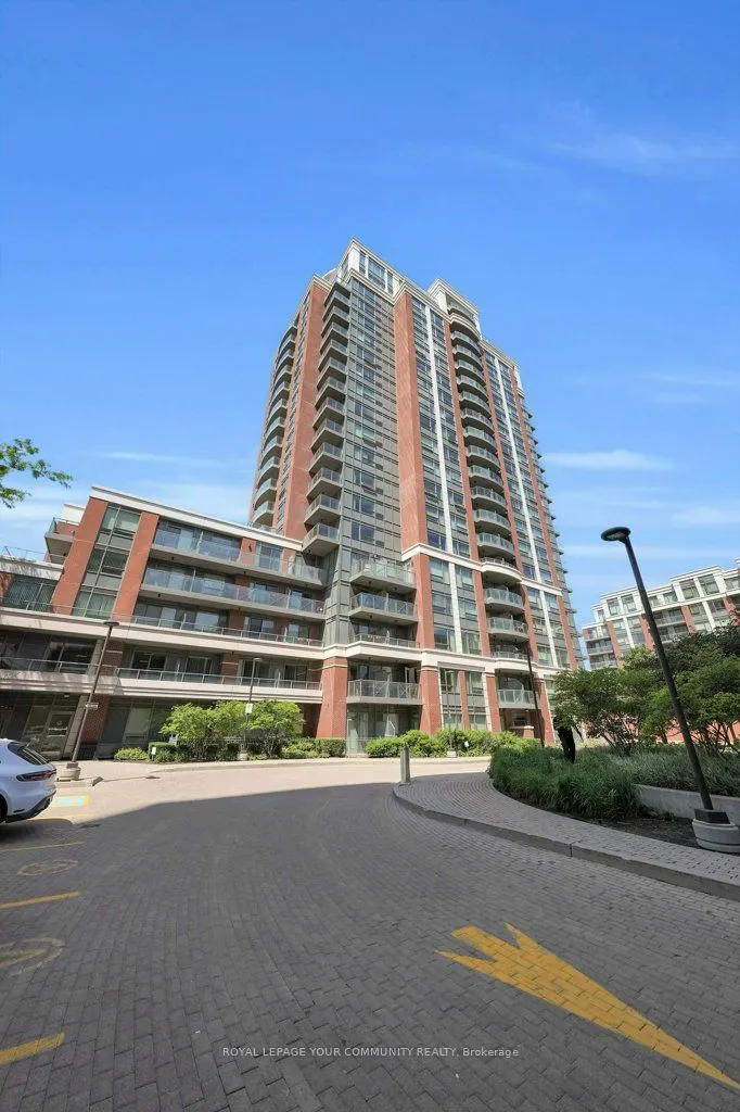 1 Uptown Drive, #202