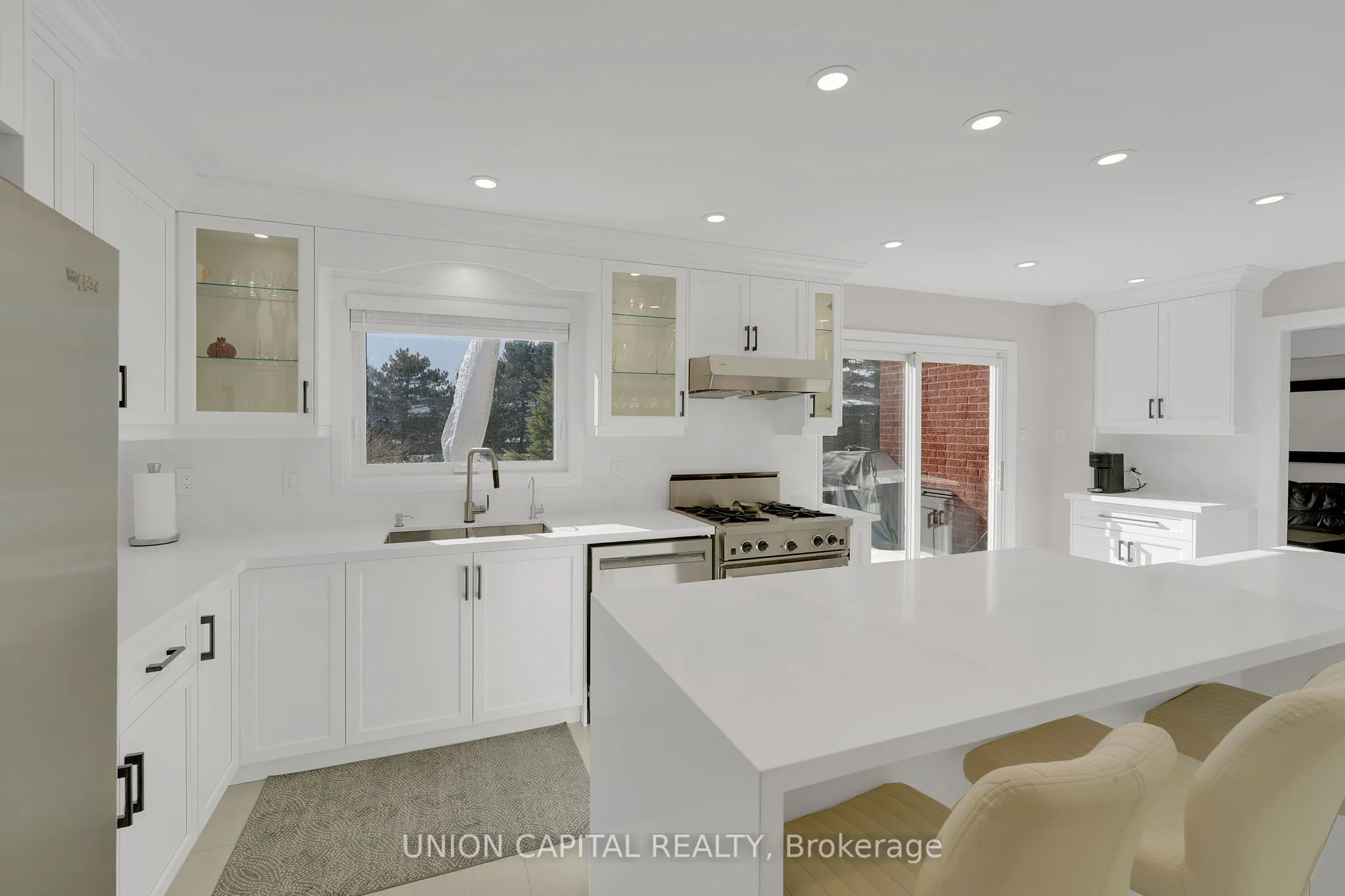 12 Reesor Place