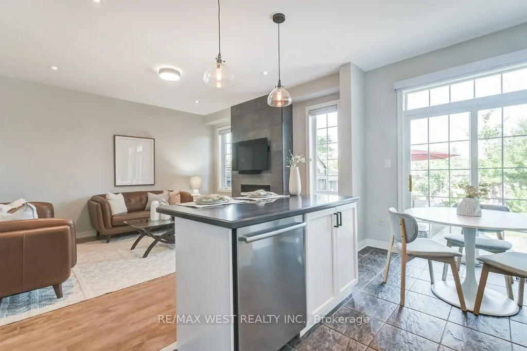 31 Watkins Glen Crescent