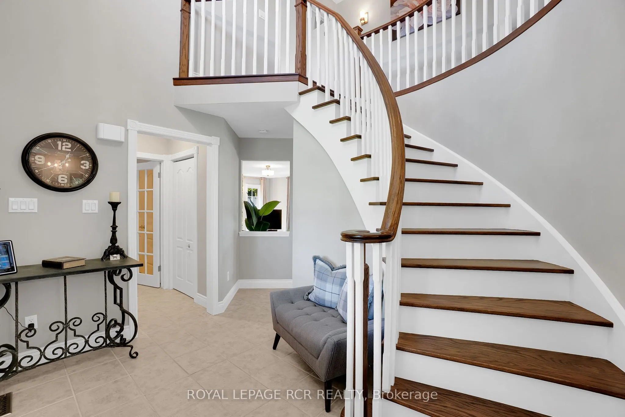 2200 Concession 8 Road