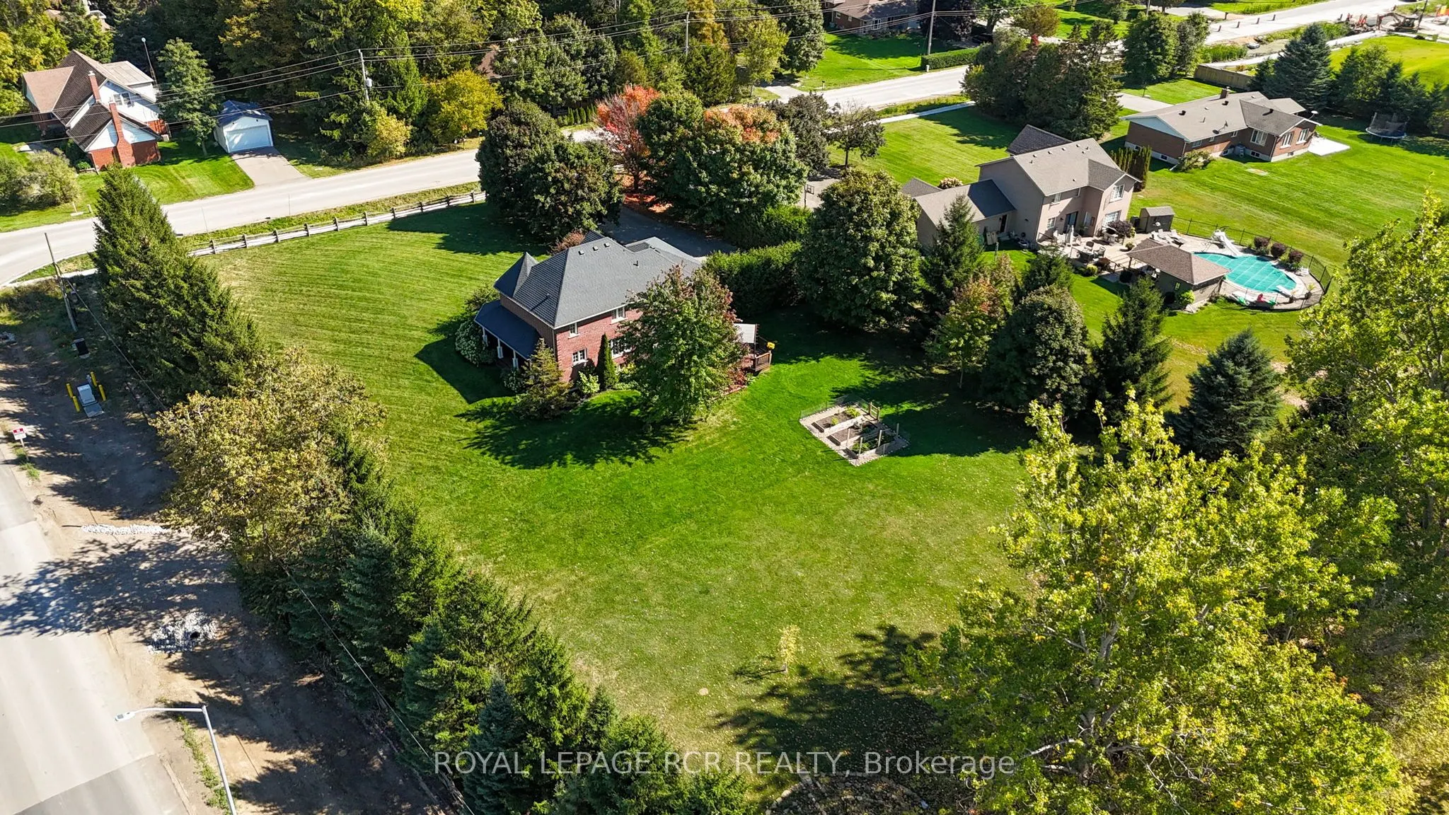 2200 Concession 8 Road