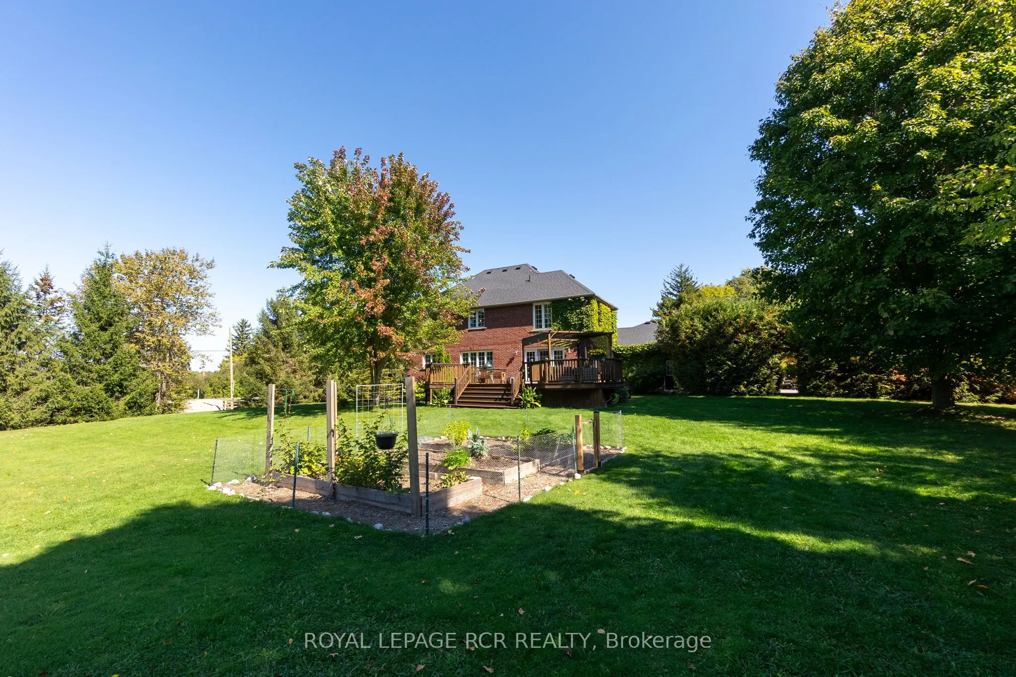 2200 Concession 8 Road