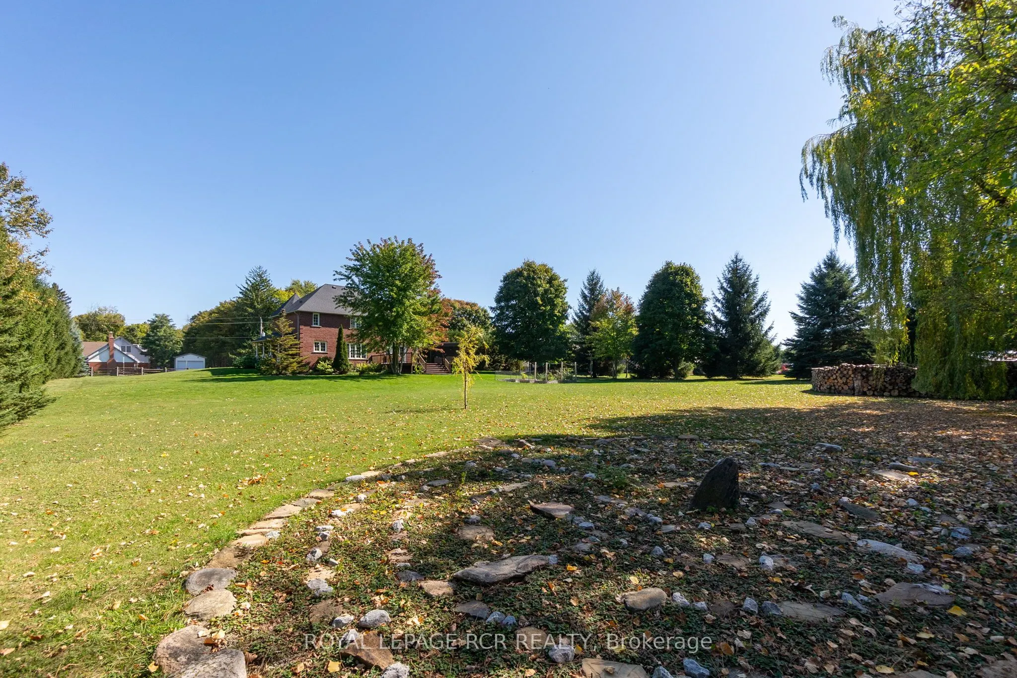 2200 Concession 8 Road