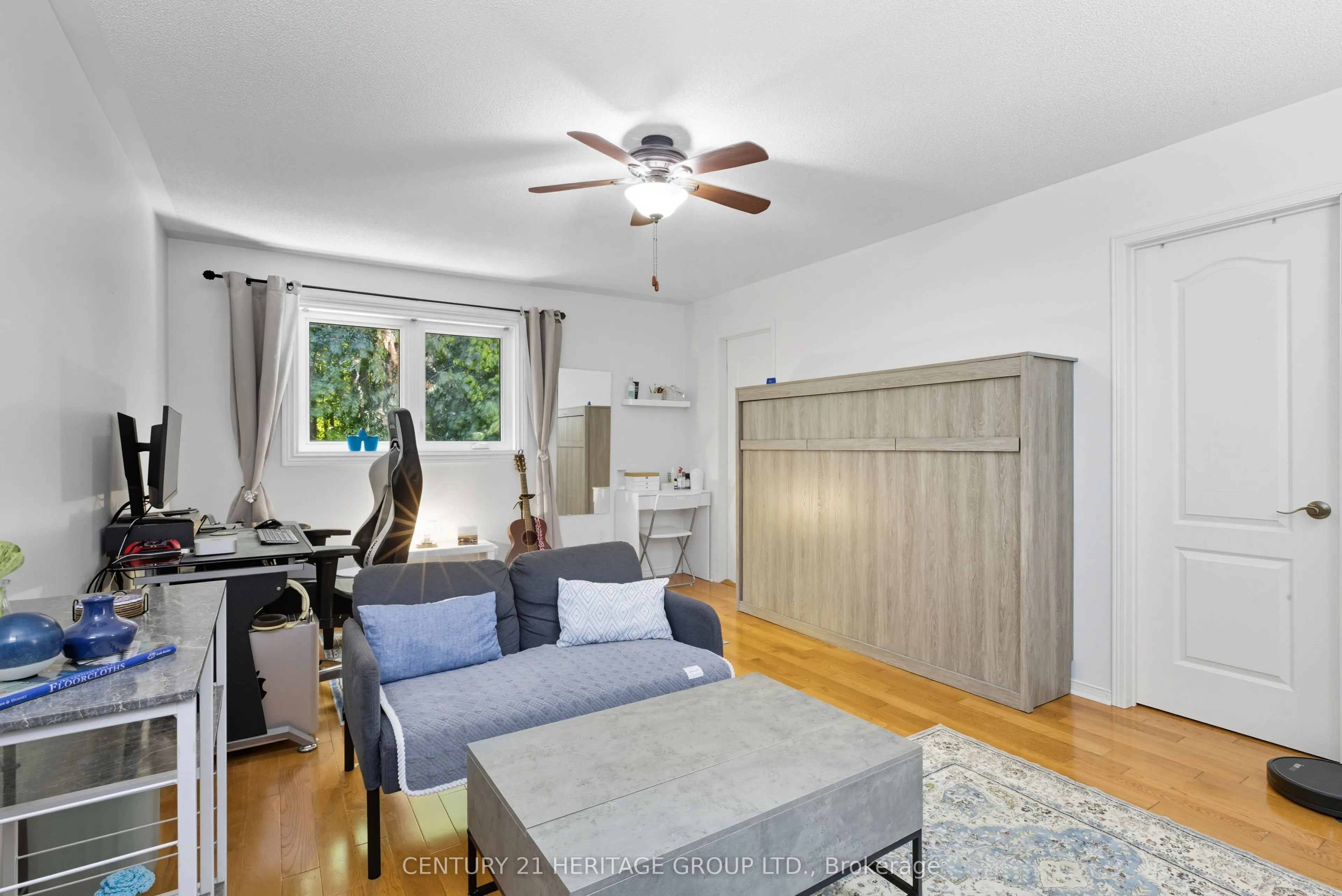 398 Carruthers Avenue