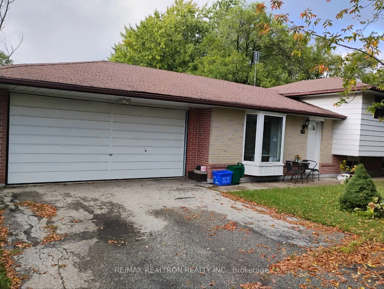36 Lakeland Crescent