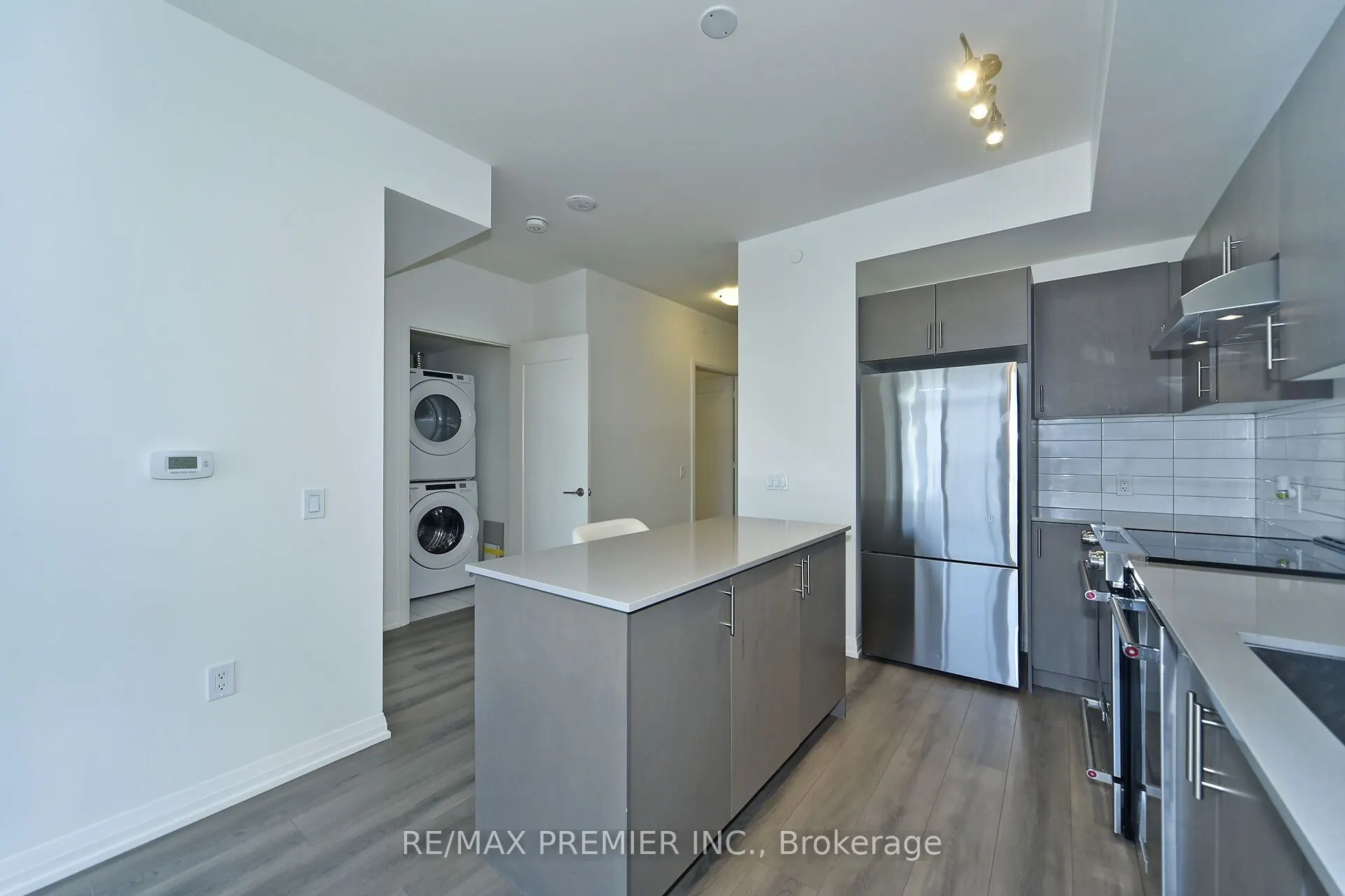 9000 Jane Street, #1509