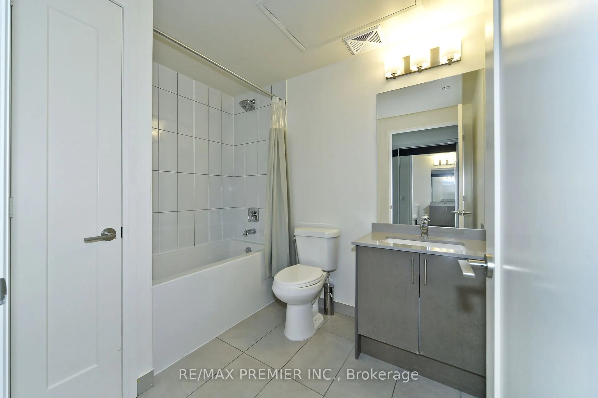 9000 Jane Street, #1509
