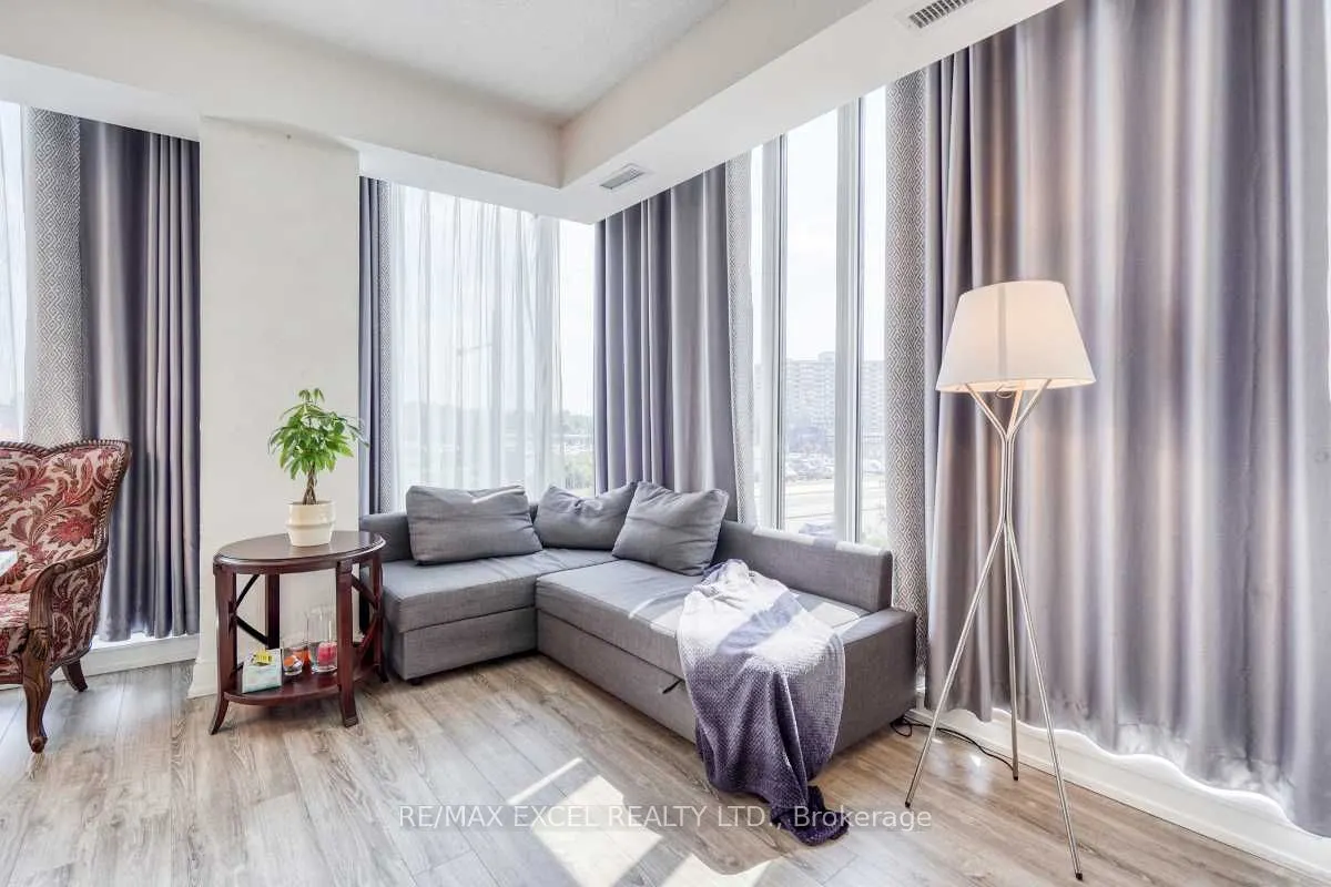 9608 Yonge Street, #202A