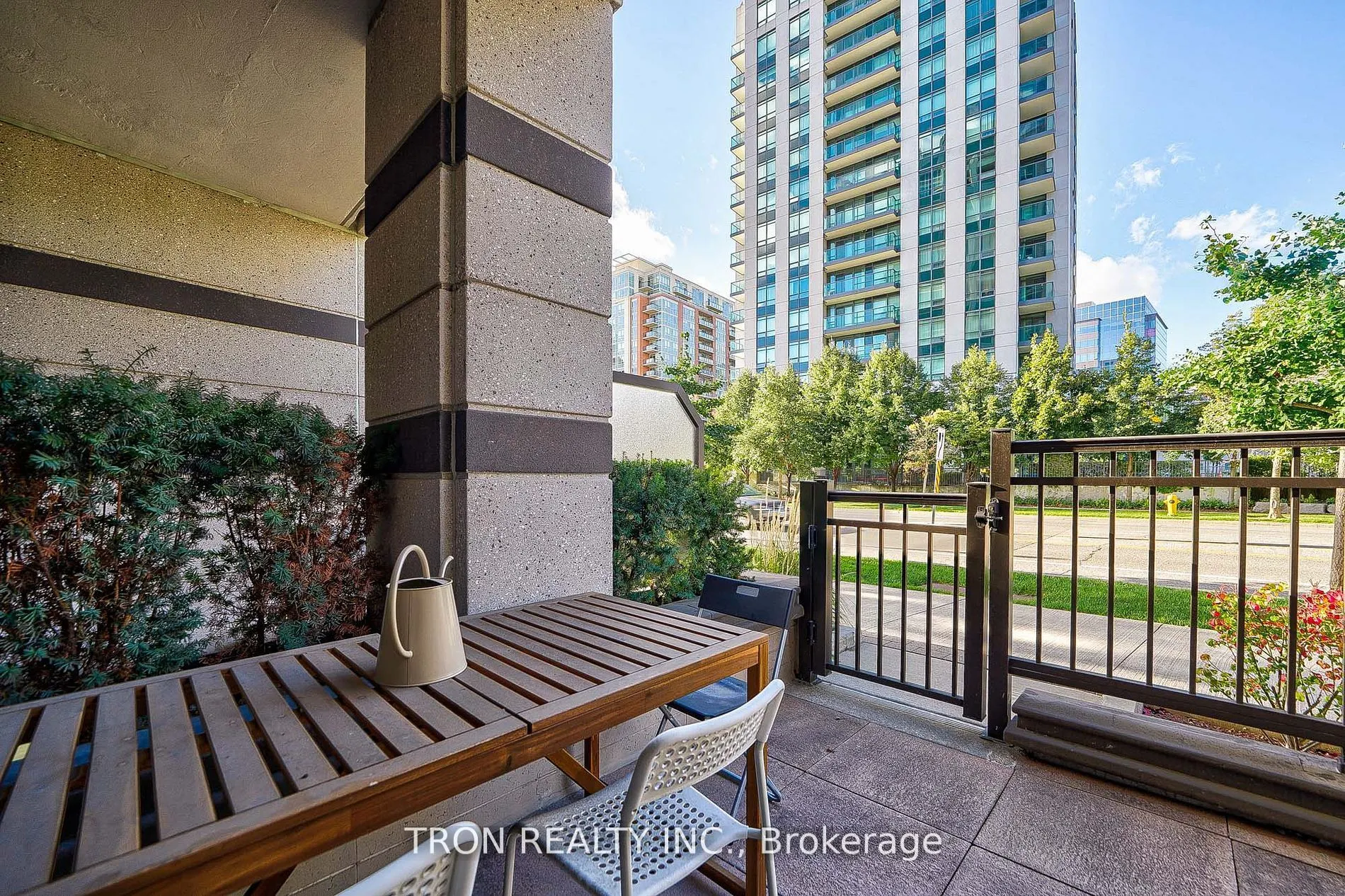 89 South Town Centre Boulevard, #109