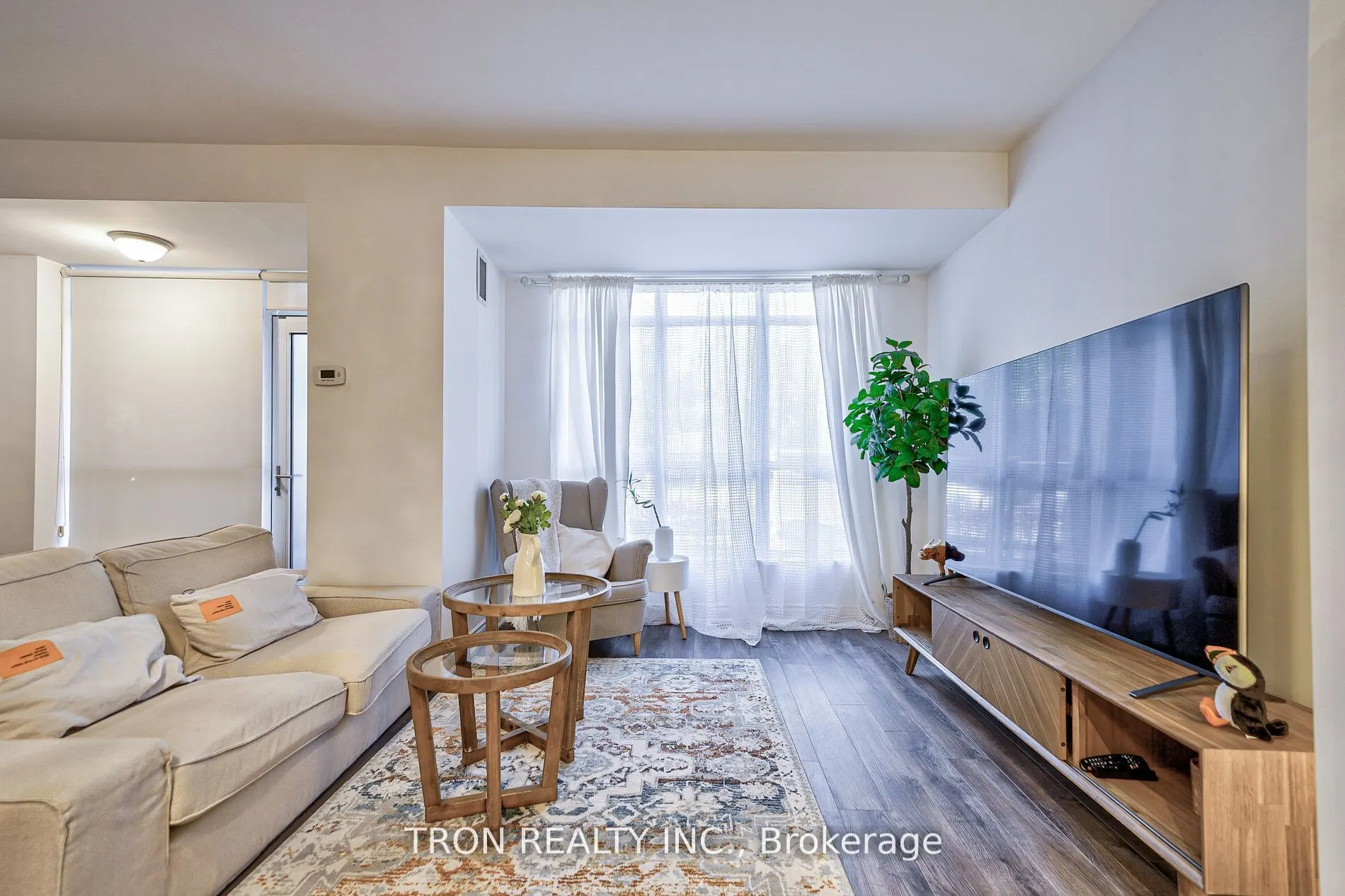89 South Town Centre Boulevard, #109