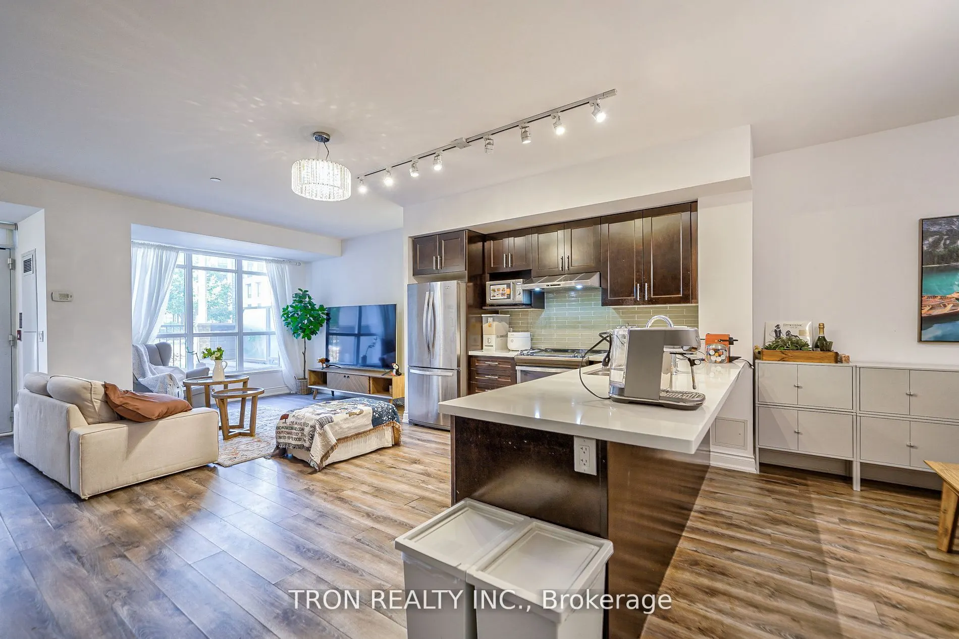 89 South Town Centre Boulevard, #109