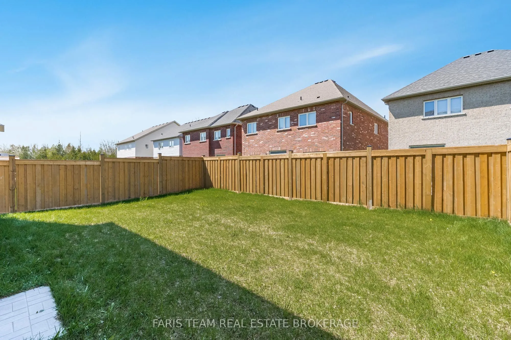 6 Cliff Thompson Court