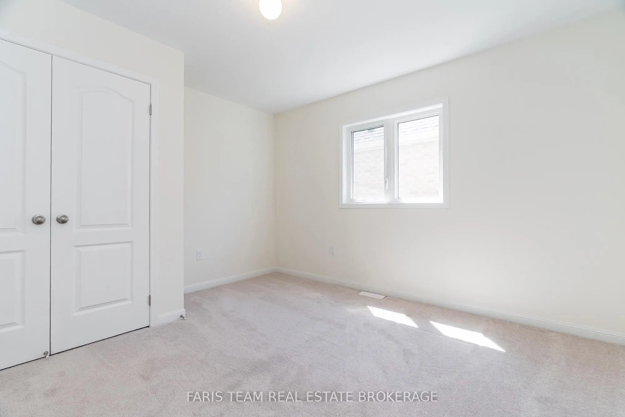 6 Cliff Thompson Court