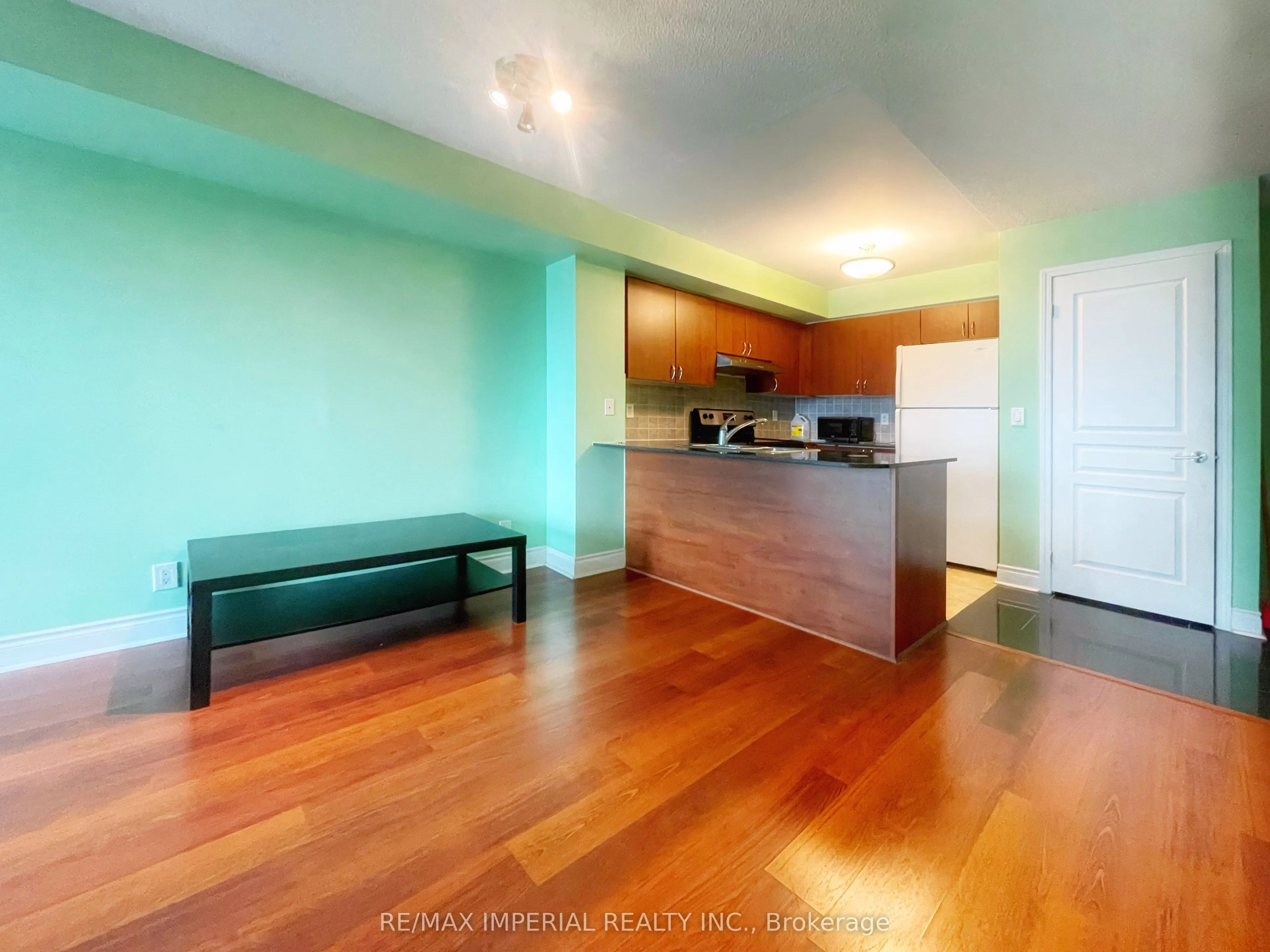 75 South Town Centre Boulevard, #606